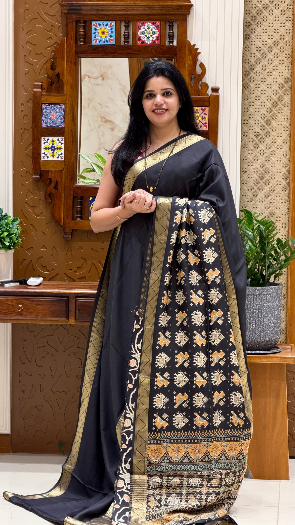 PRINTED CREPE SUV5779-BLACK