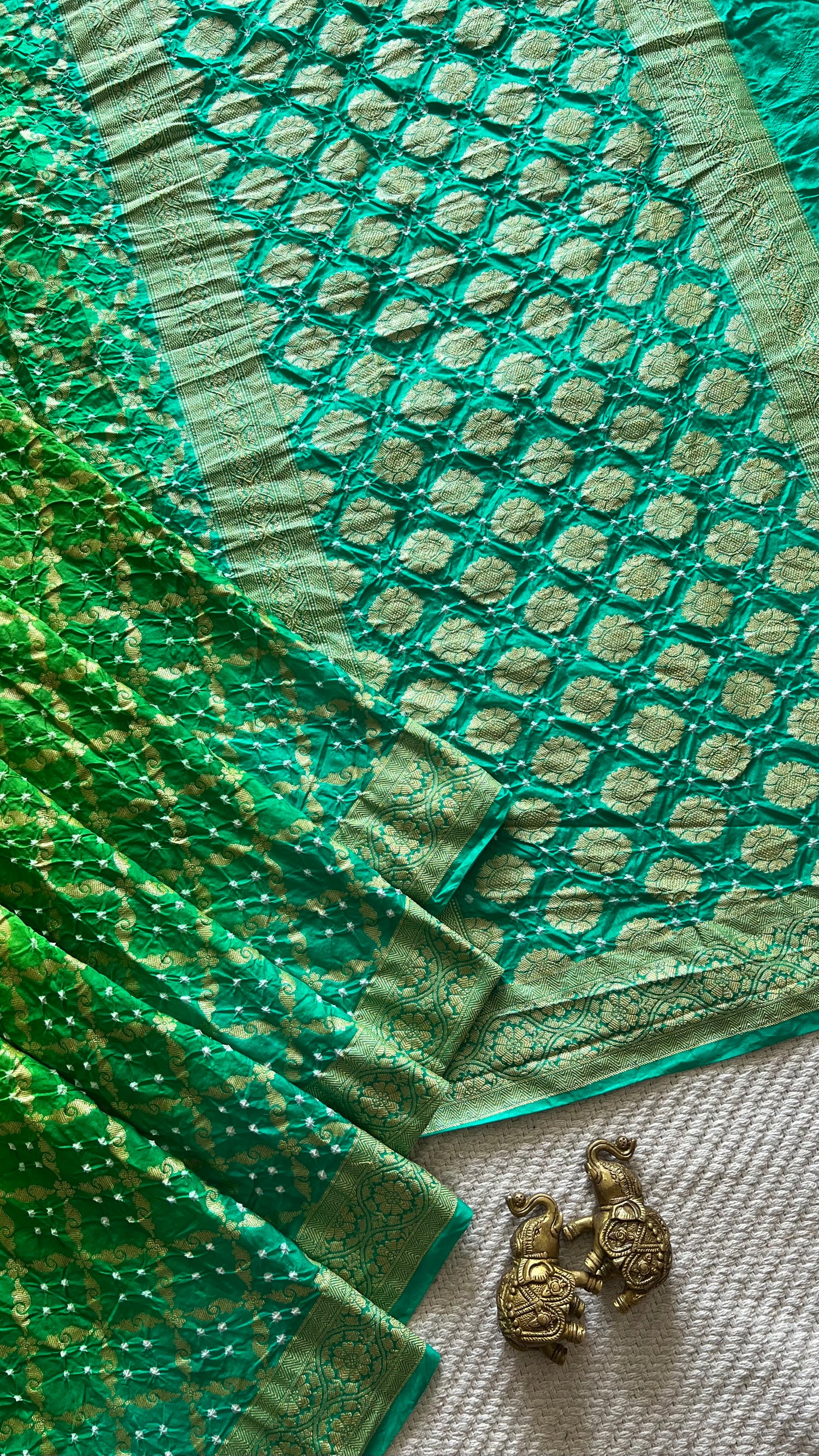 SUV4488-GREEN WITH RAMABLUE
