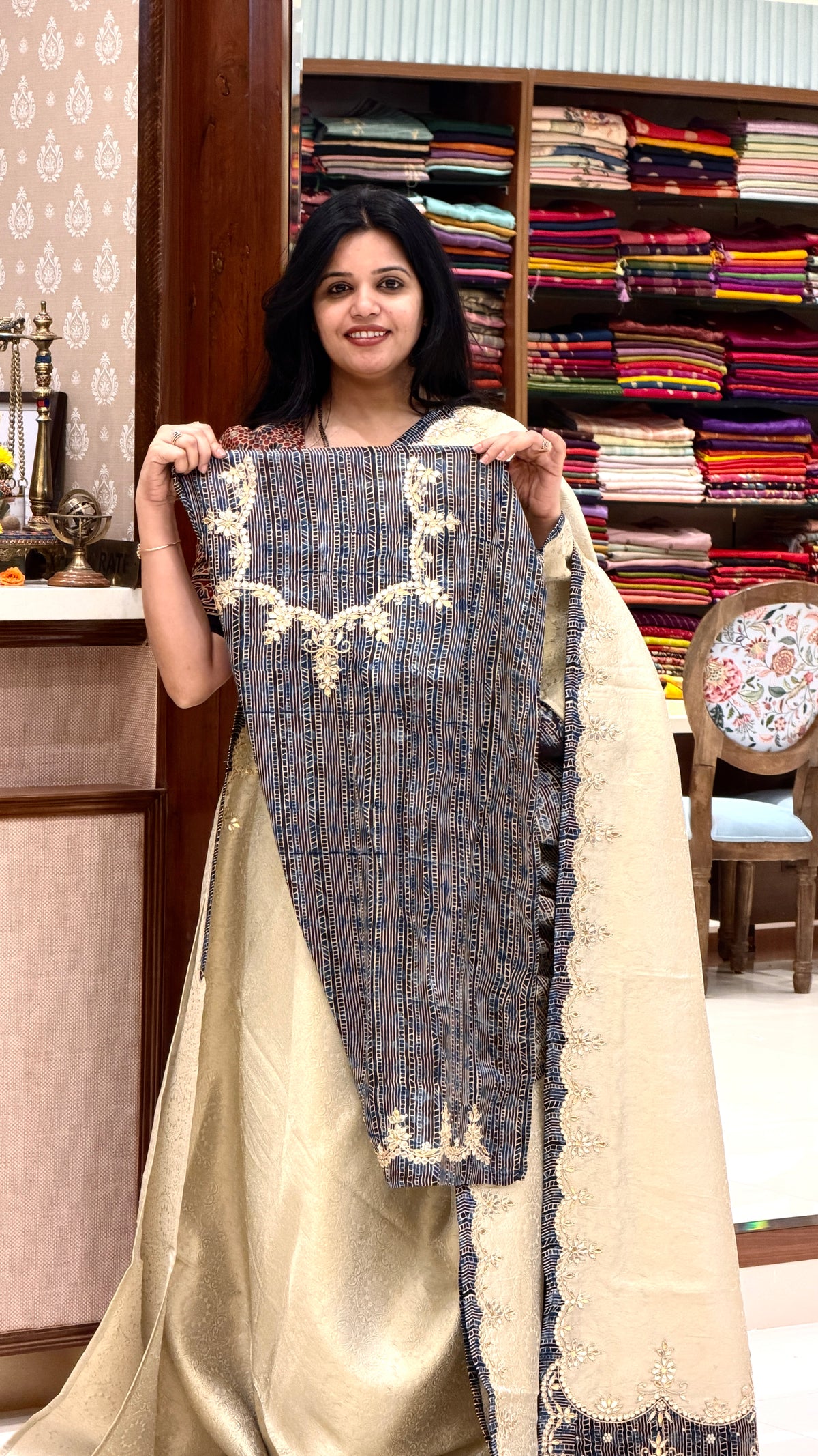 BROCADE CREPE SUV4614-BEIGE WITH BLUE