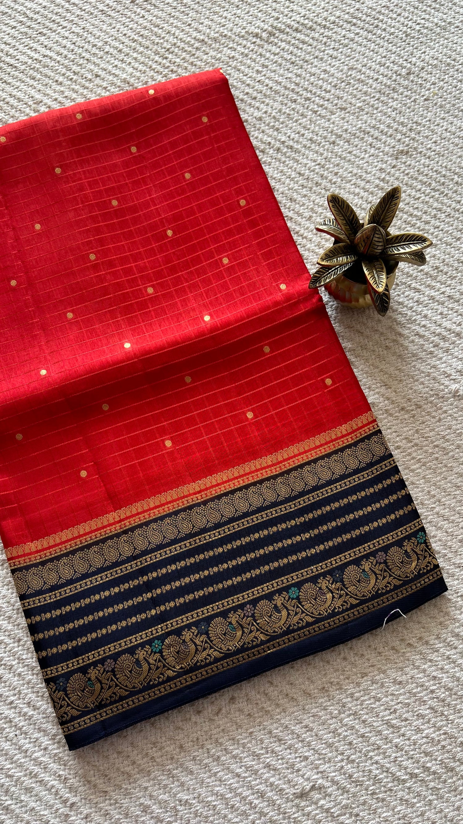 SUV4143-RED WITH BLUE