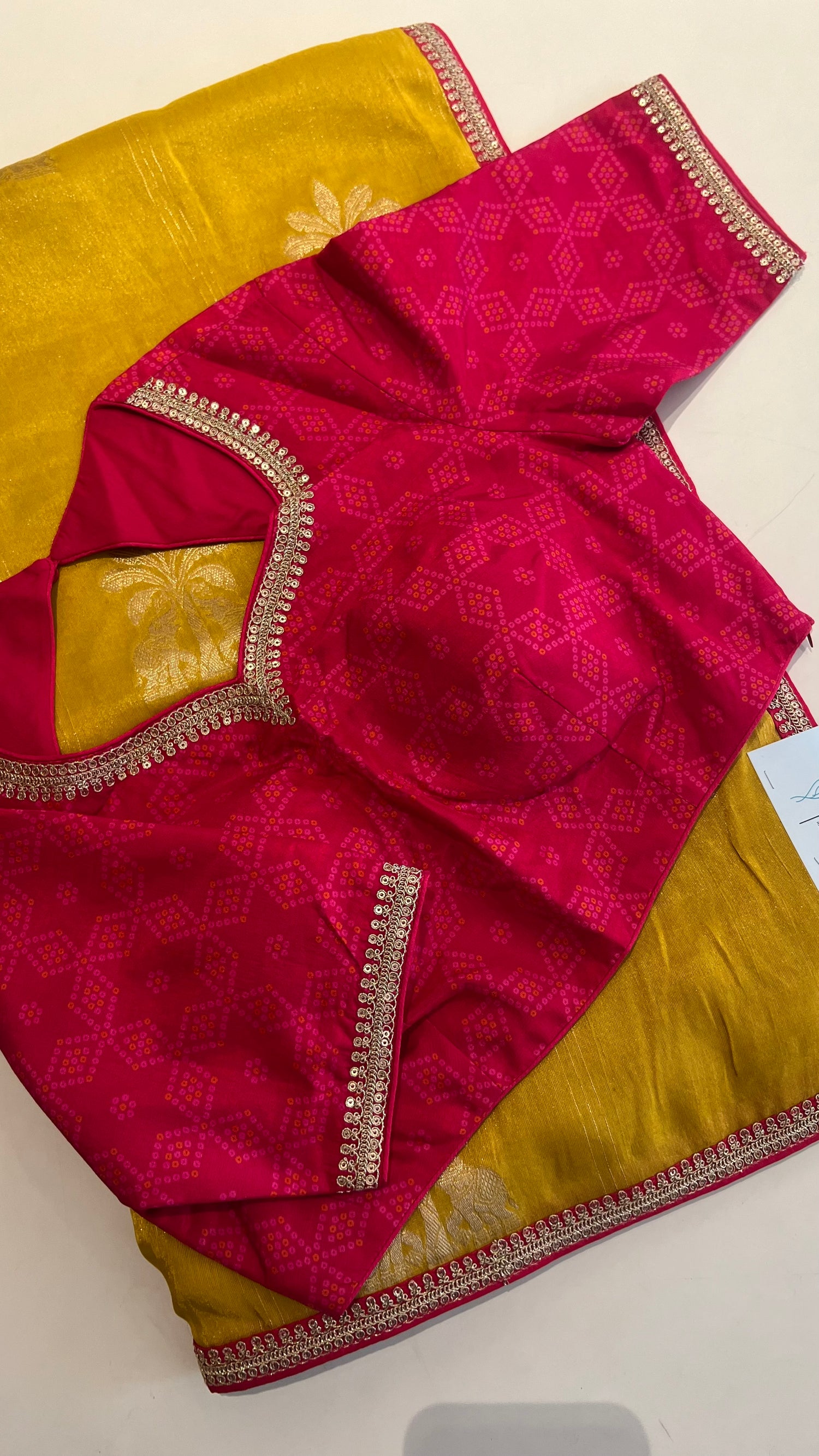 SUV4053-YELLOW WITH PINK
