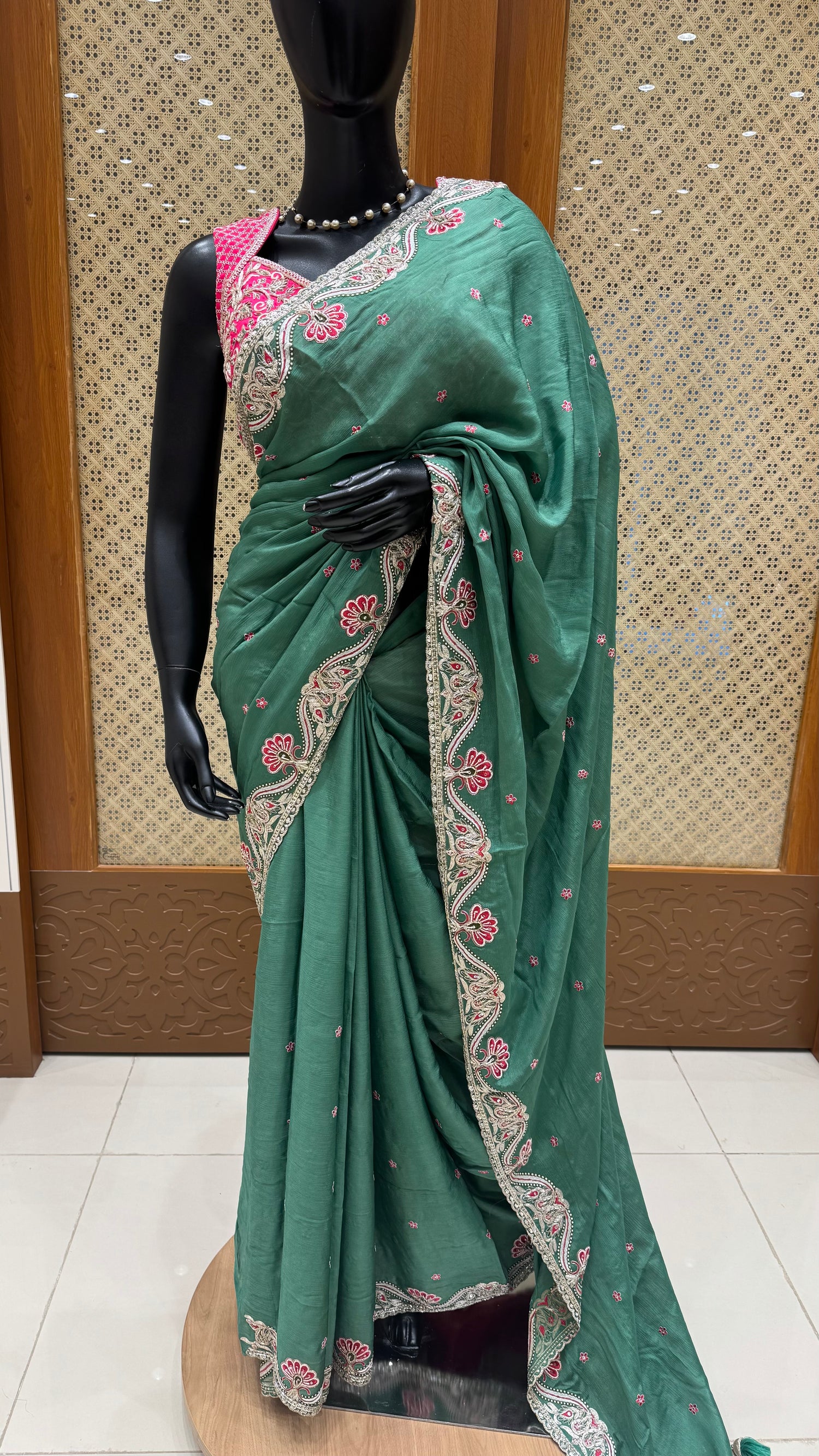SUV4684-GREEN WITH PINK