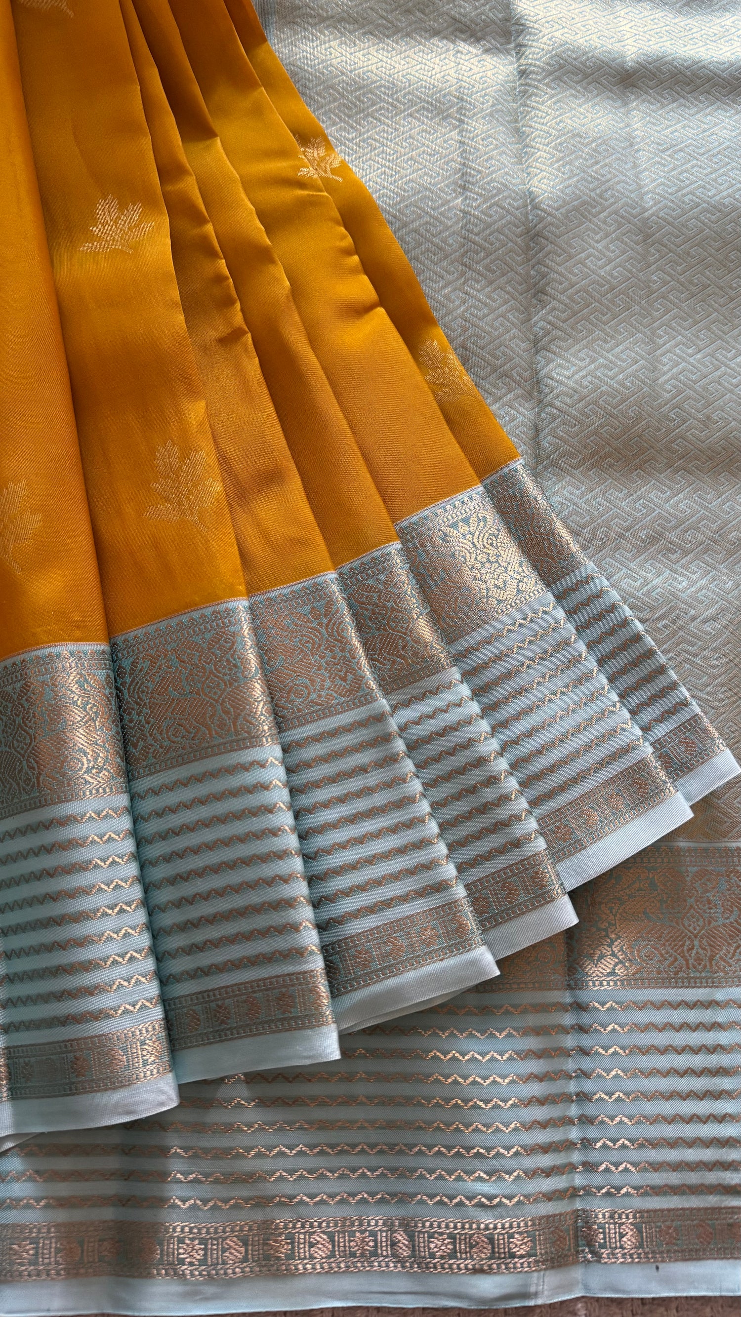 PSM12-MUSTARD WITH SEAGREEN
