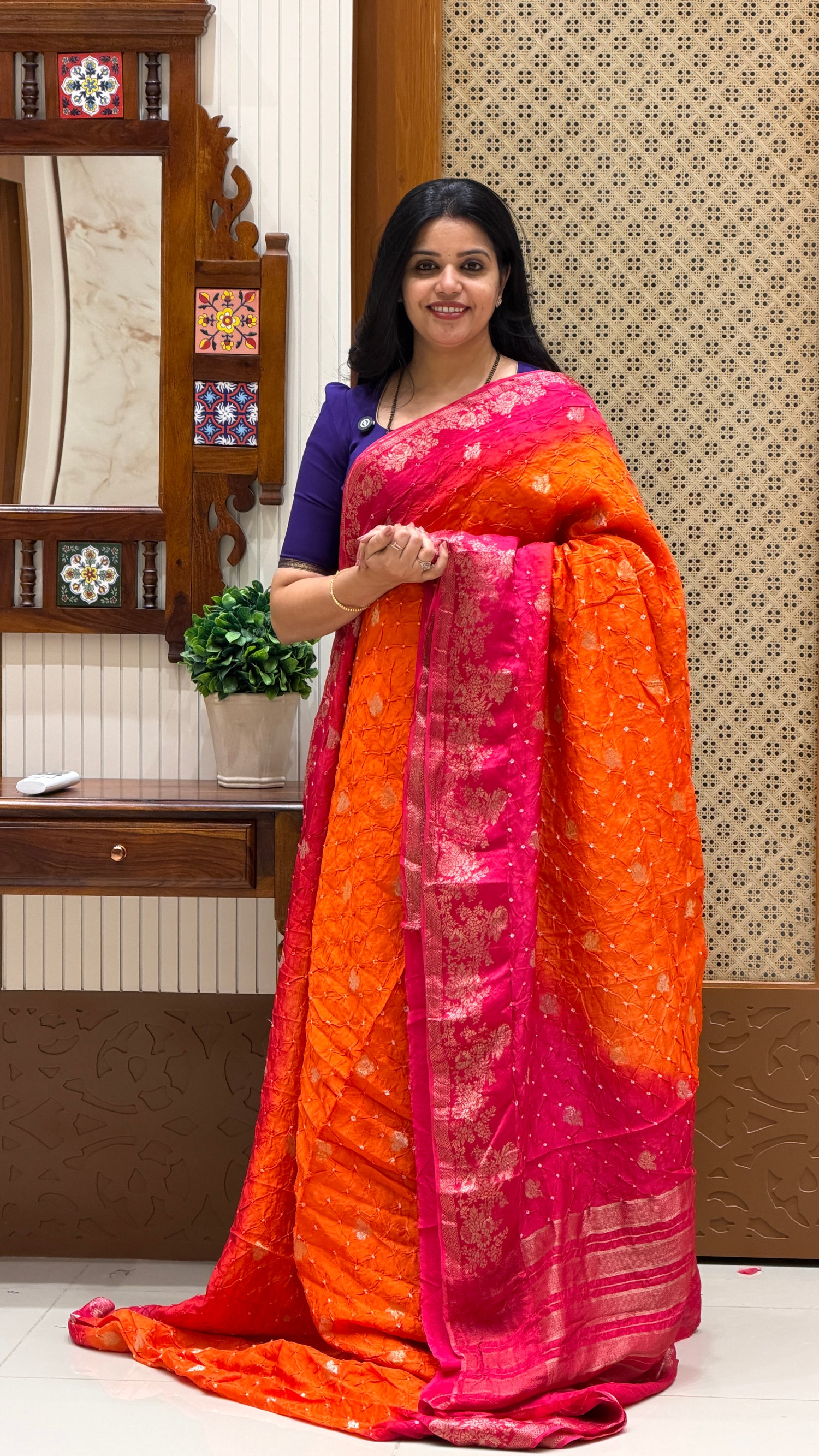 SUV5495-ORANGE WITH PINK