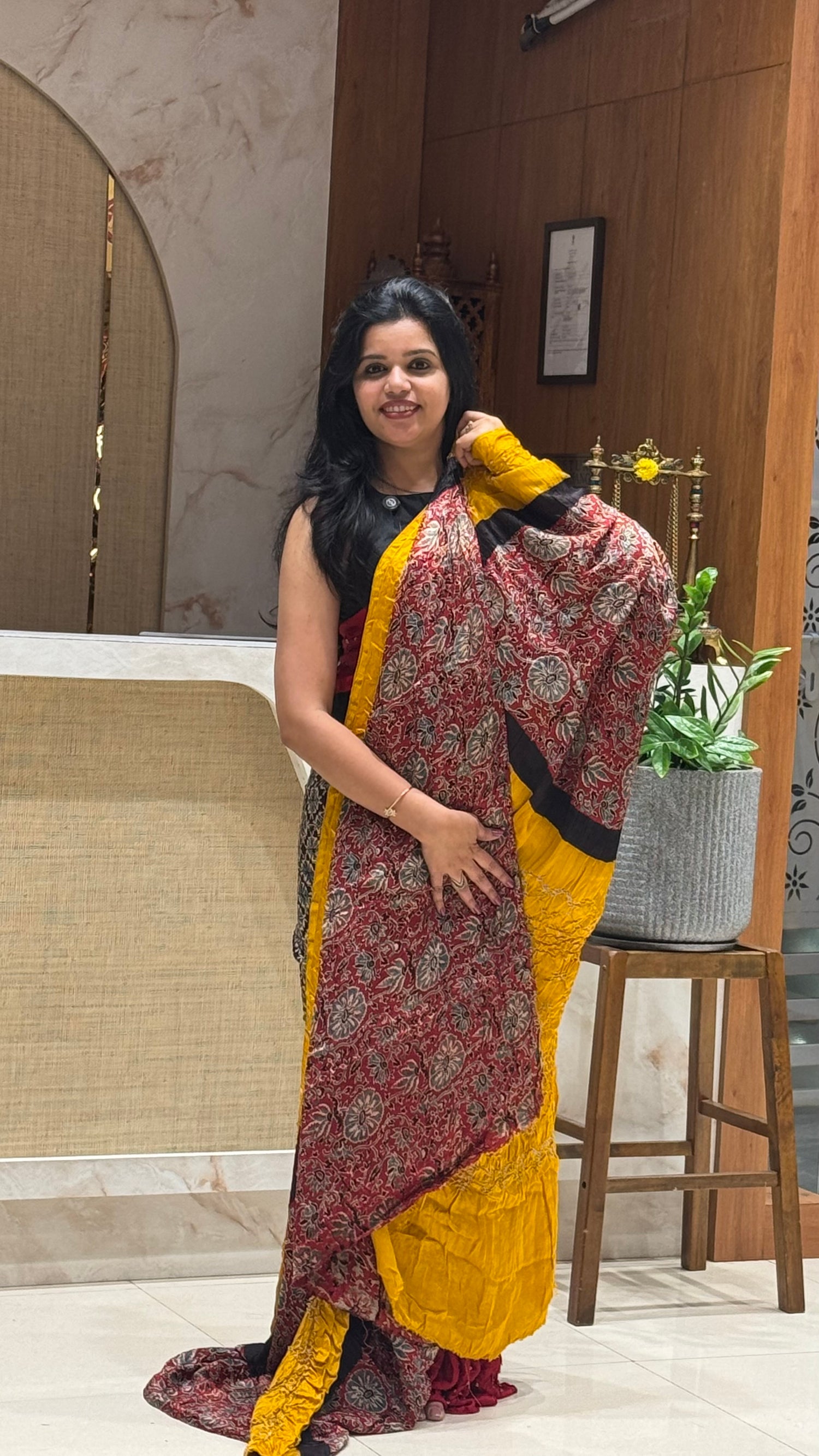 SUV4008-RED WITH MUSTARD