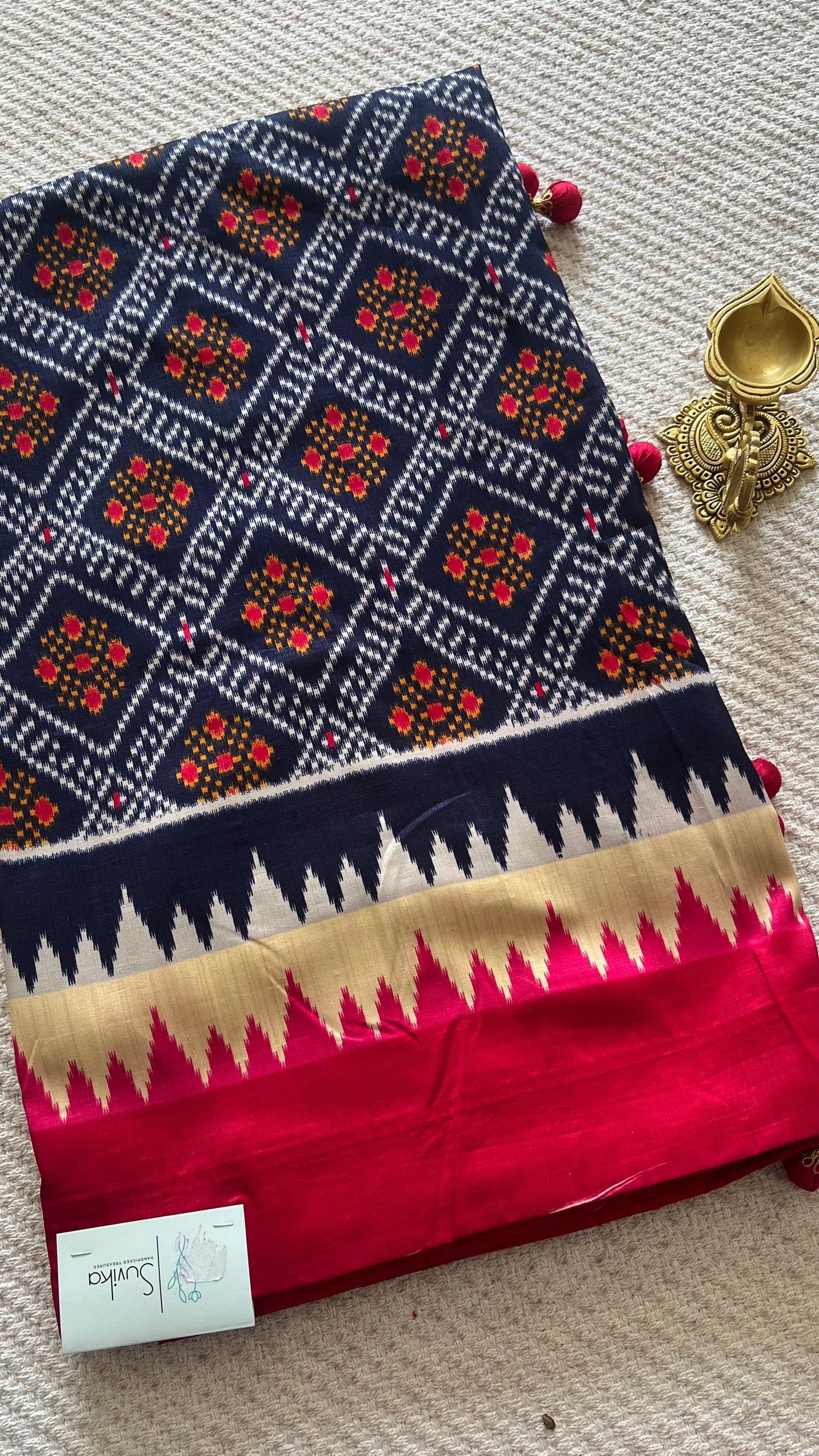 SUV3888-NAVYBLUE WITH RED