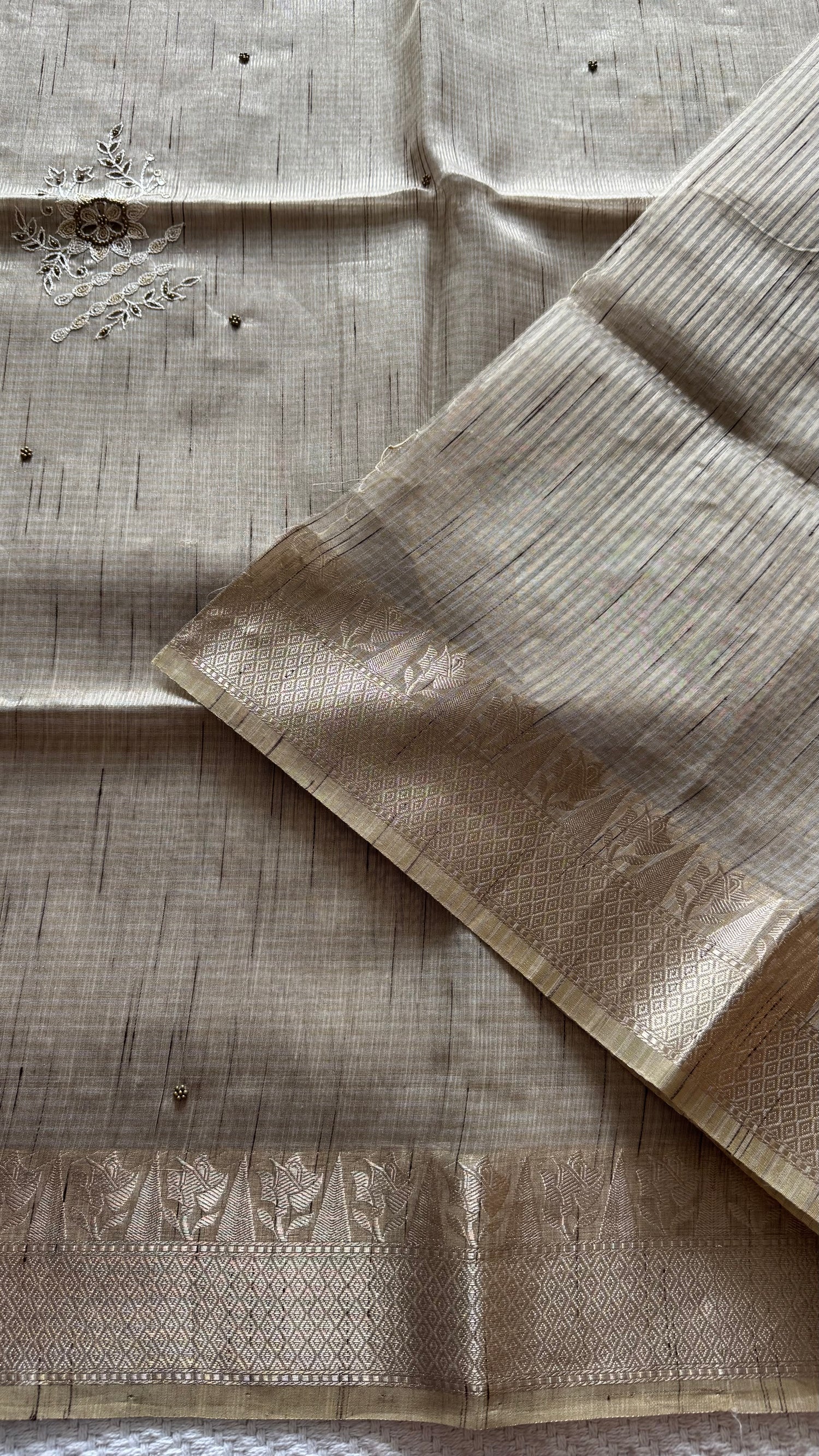 HW85 Tissue hand work 100