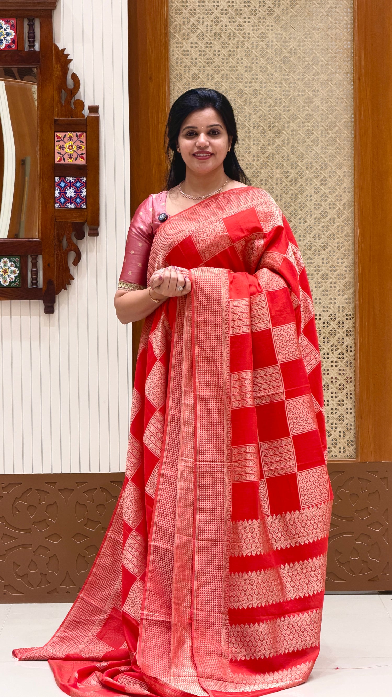 SUV4393-RED Banarasi georgette