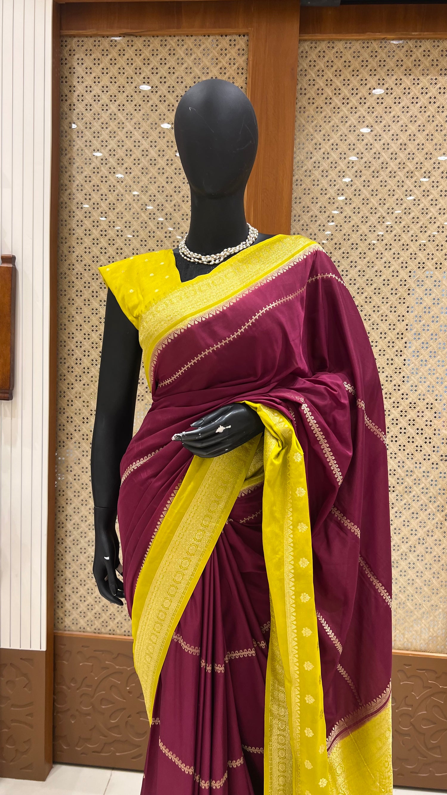 MYSORE CRAPE SUV2133 - WINE WITH MINTGREEN