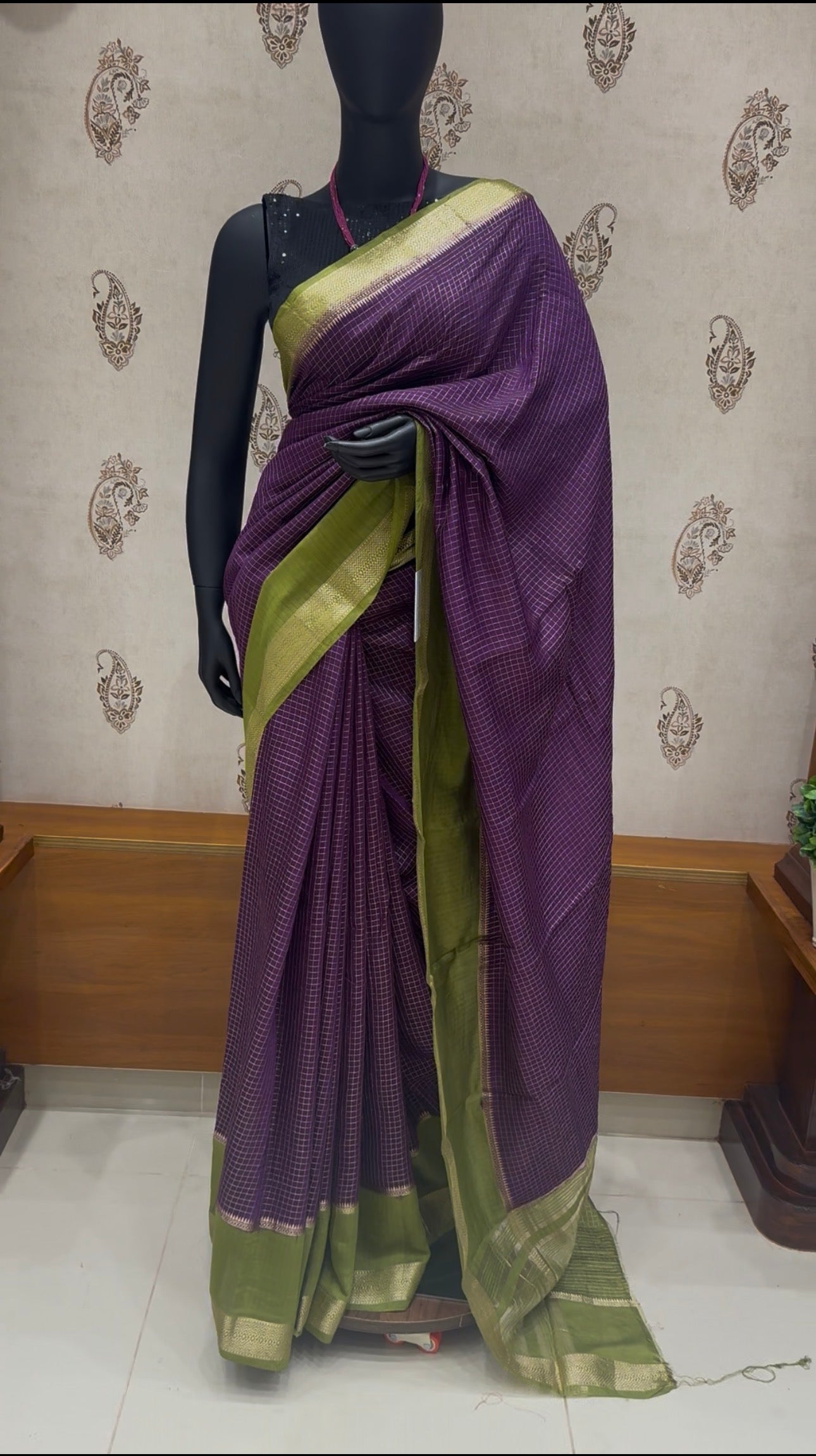 SUV3854-PURPLE WITH PISTA