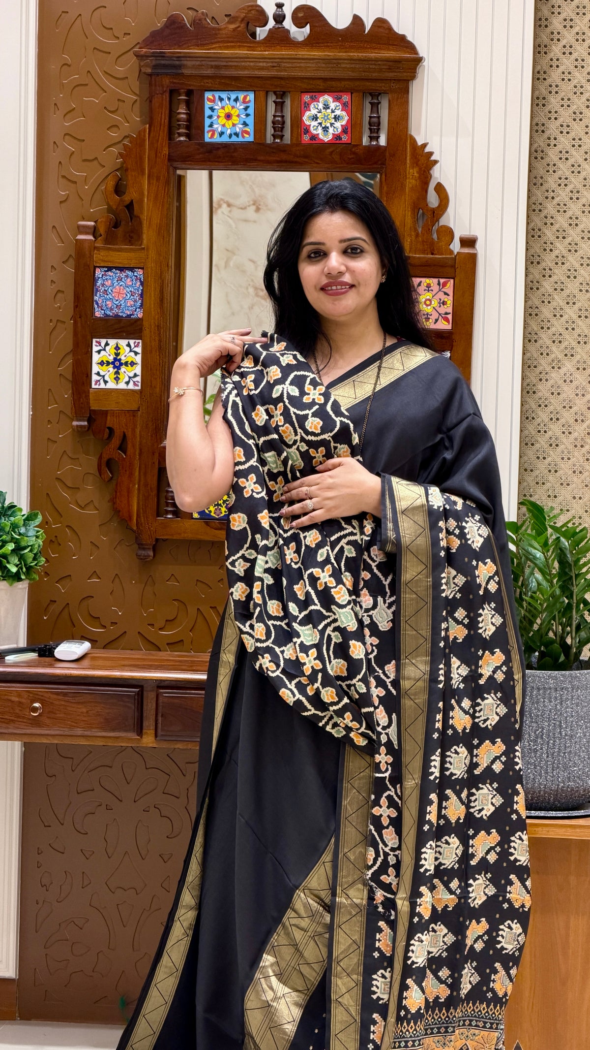 PRINTED CREPE SUV5779-BLACK