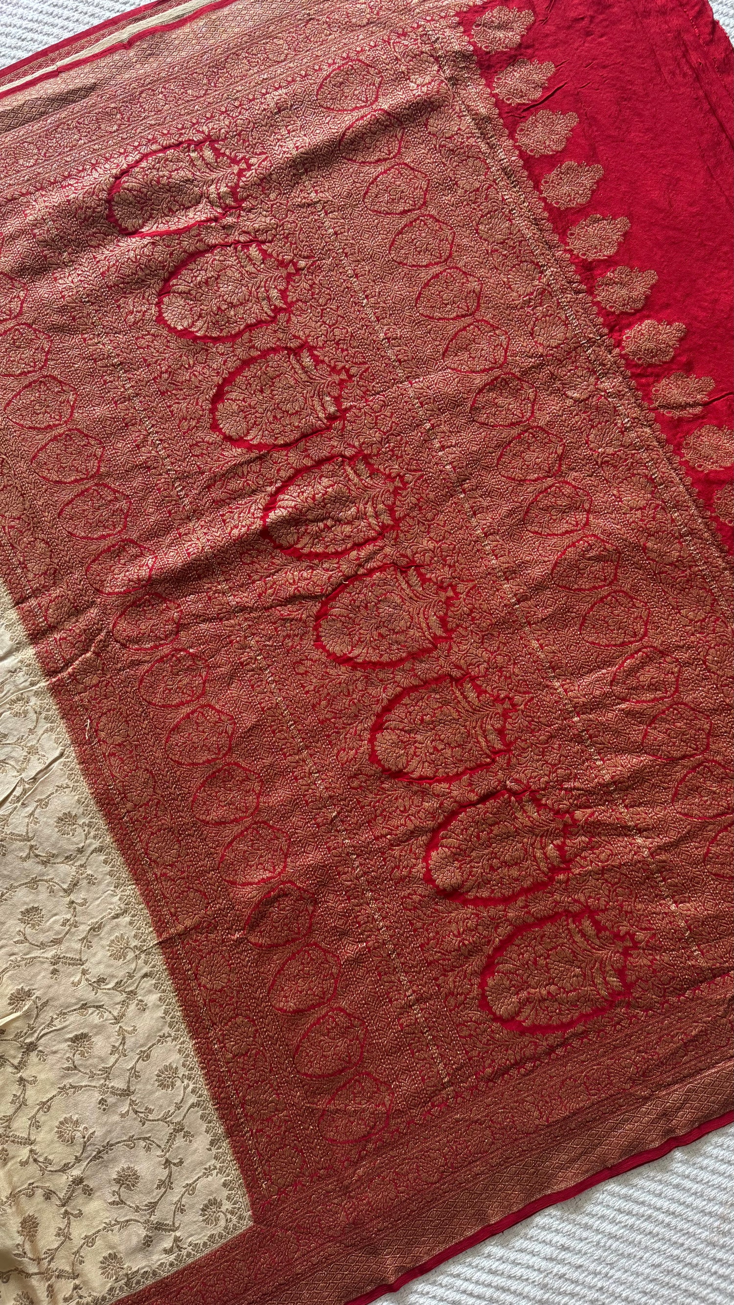 PSB46-BEIGE WITH RED