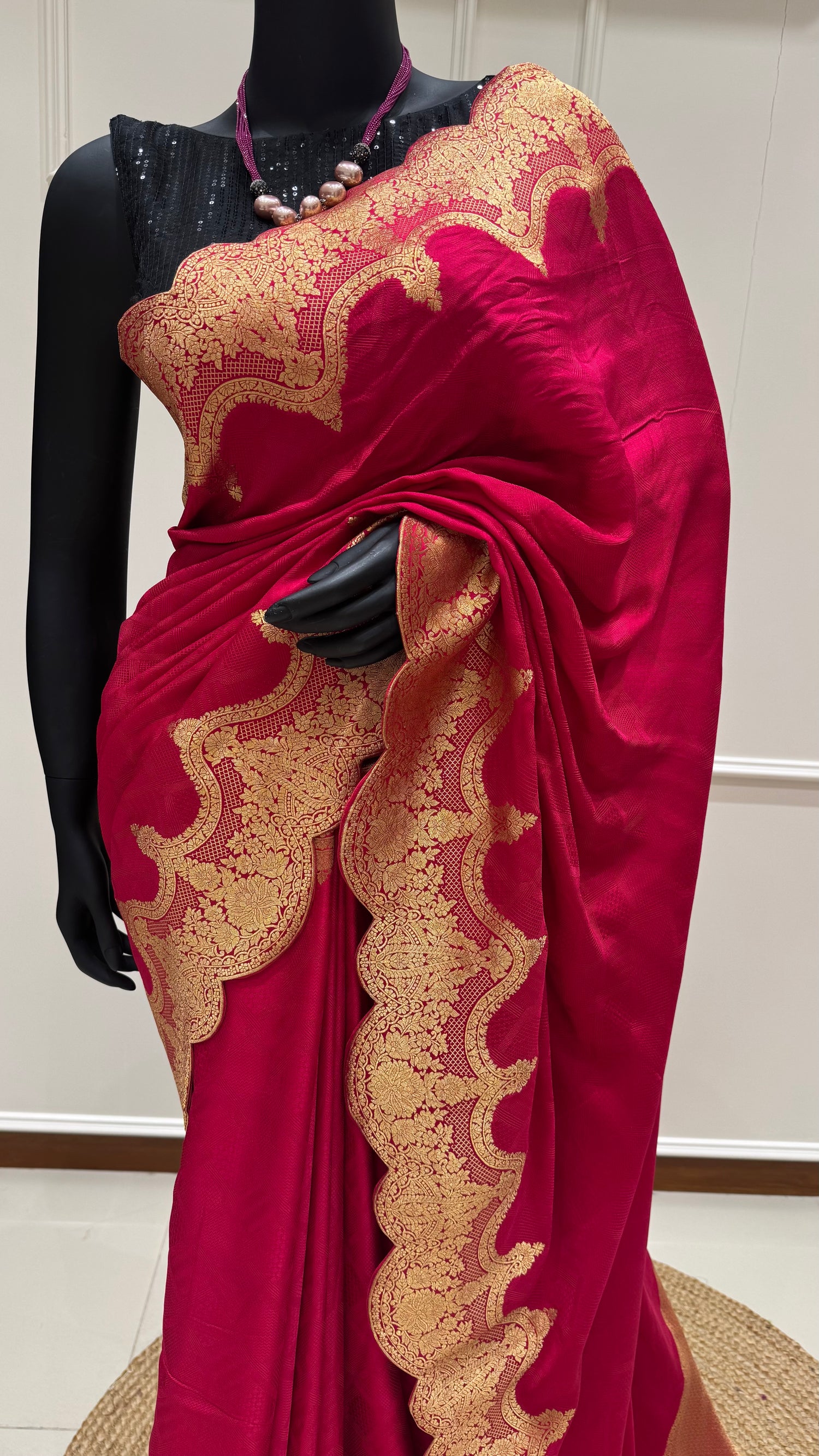 SUV3175 - RED