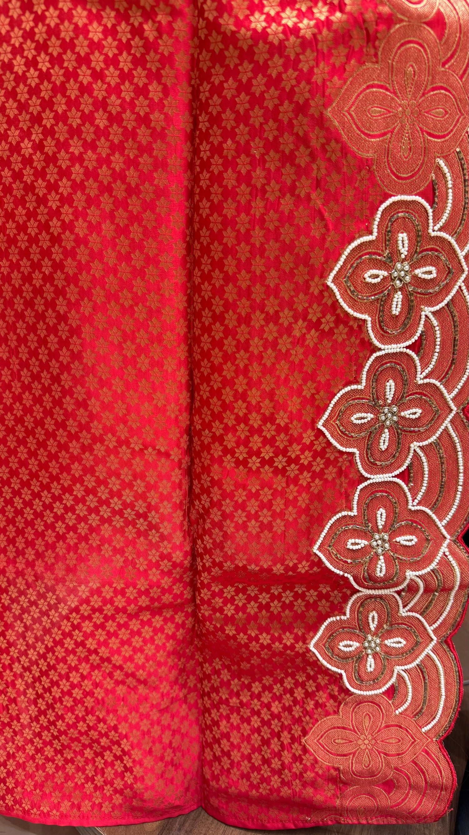 SUV4637-RED