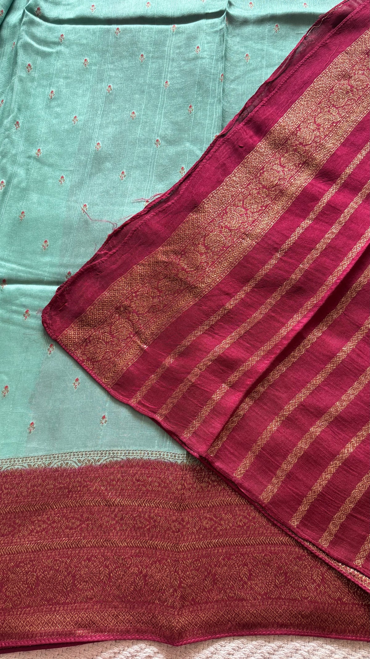 CREPE SILK SUV5679-SEAGREEN WITH PINK