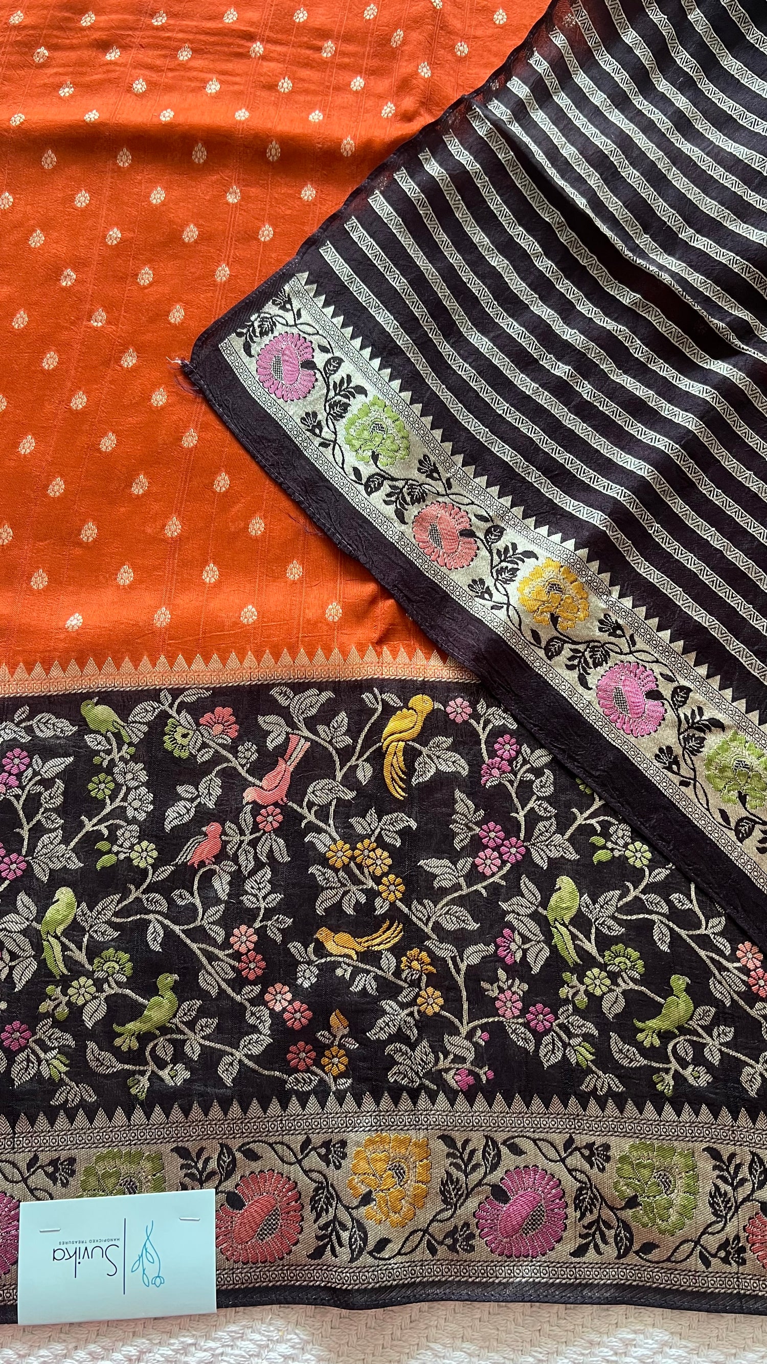 SUV4265-RUST WITH BLACK