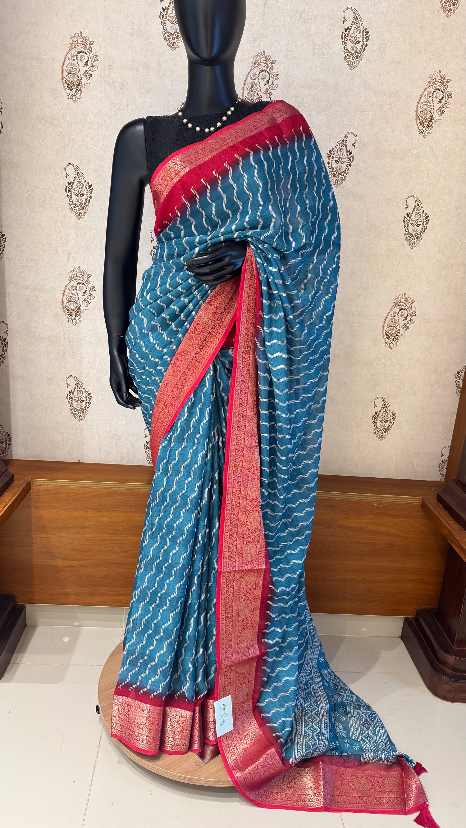 SUV1902 - TURQUISH RED