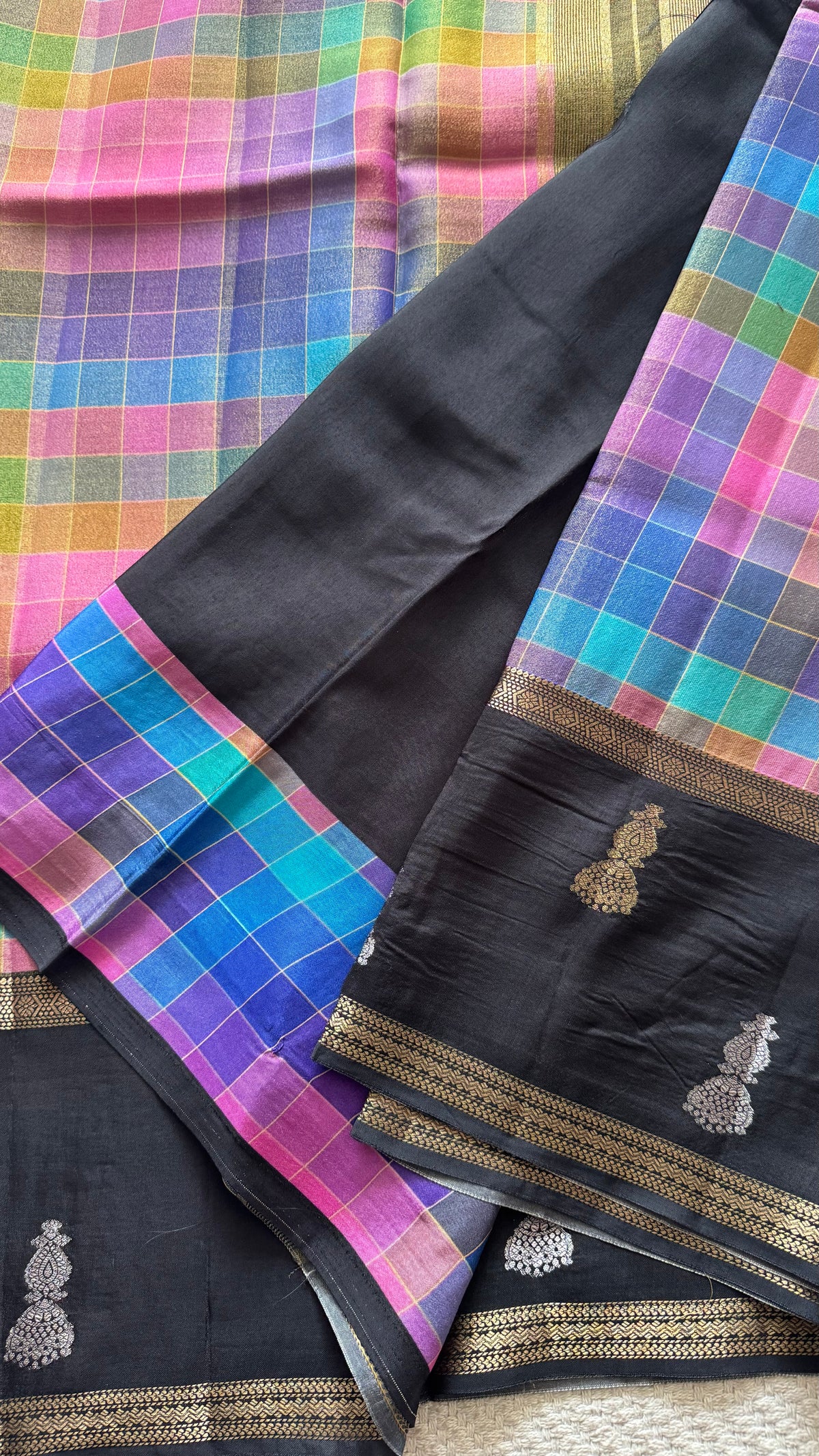 CHECKS SAREE SUV5885-MULTI-3