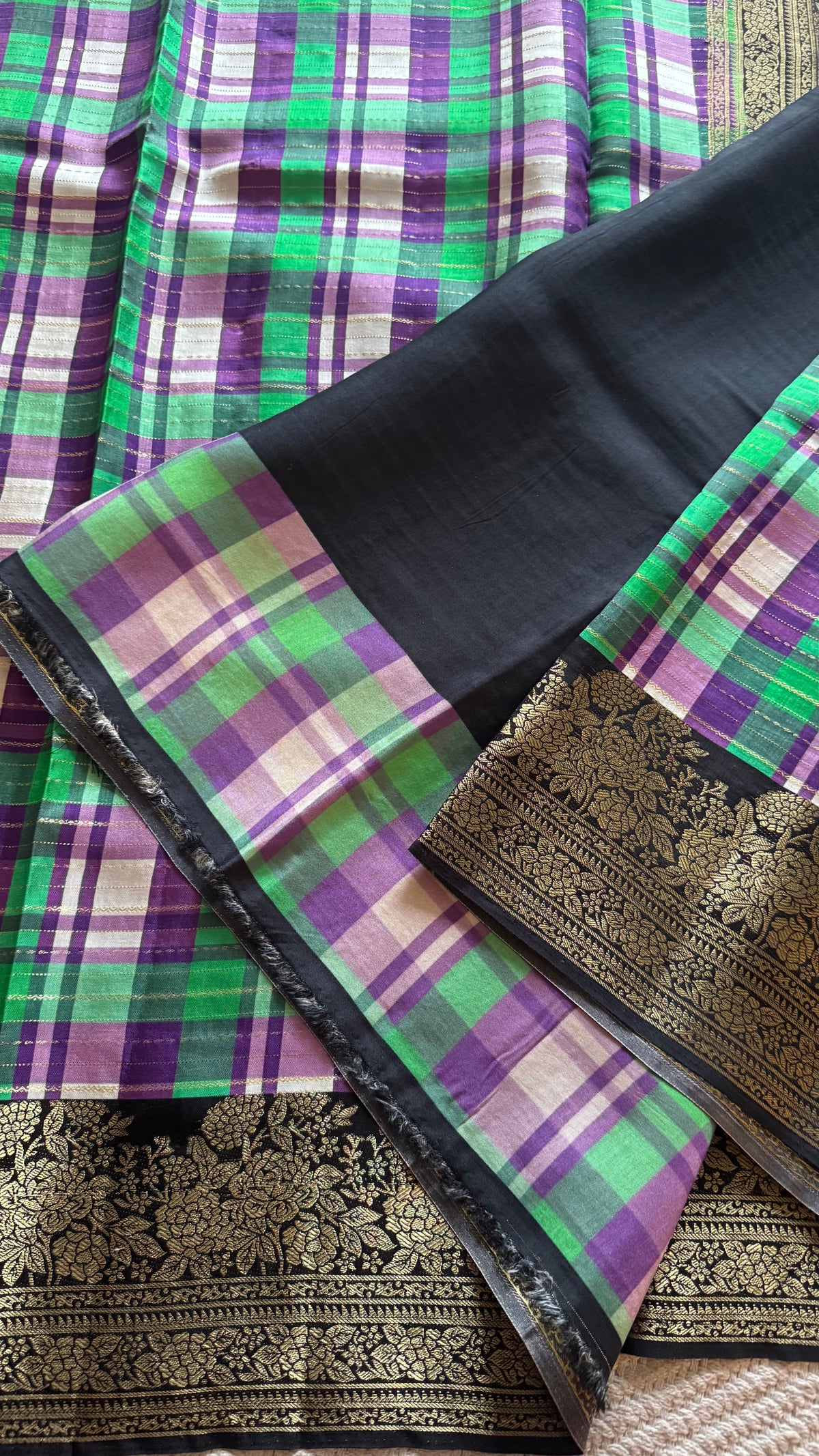 CHECK SAREES SUV5879-GREEN