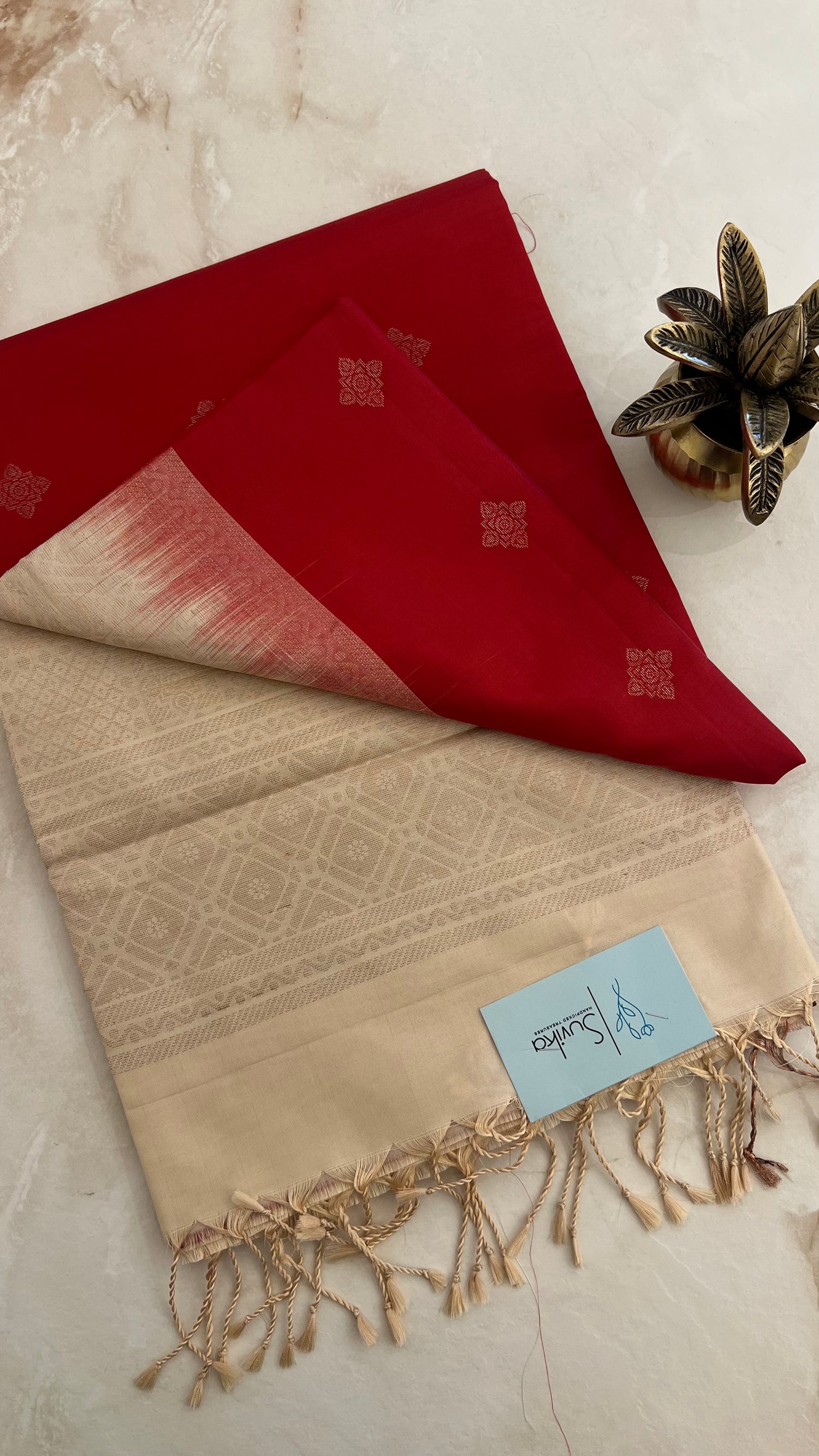 SUV3077 - RED WITH WHITE PURE SOFT SILK SAREE