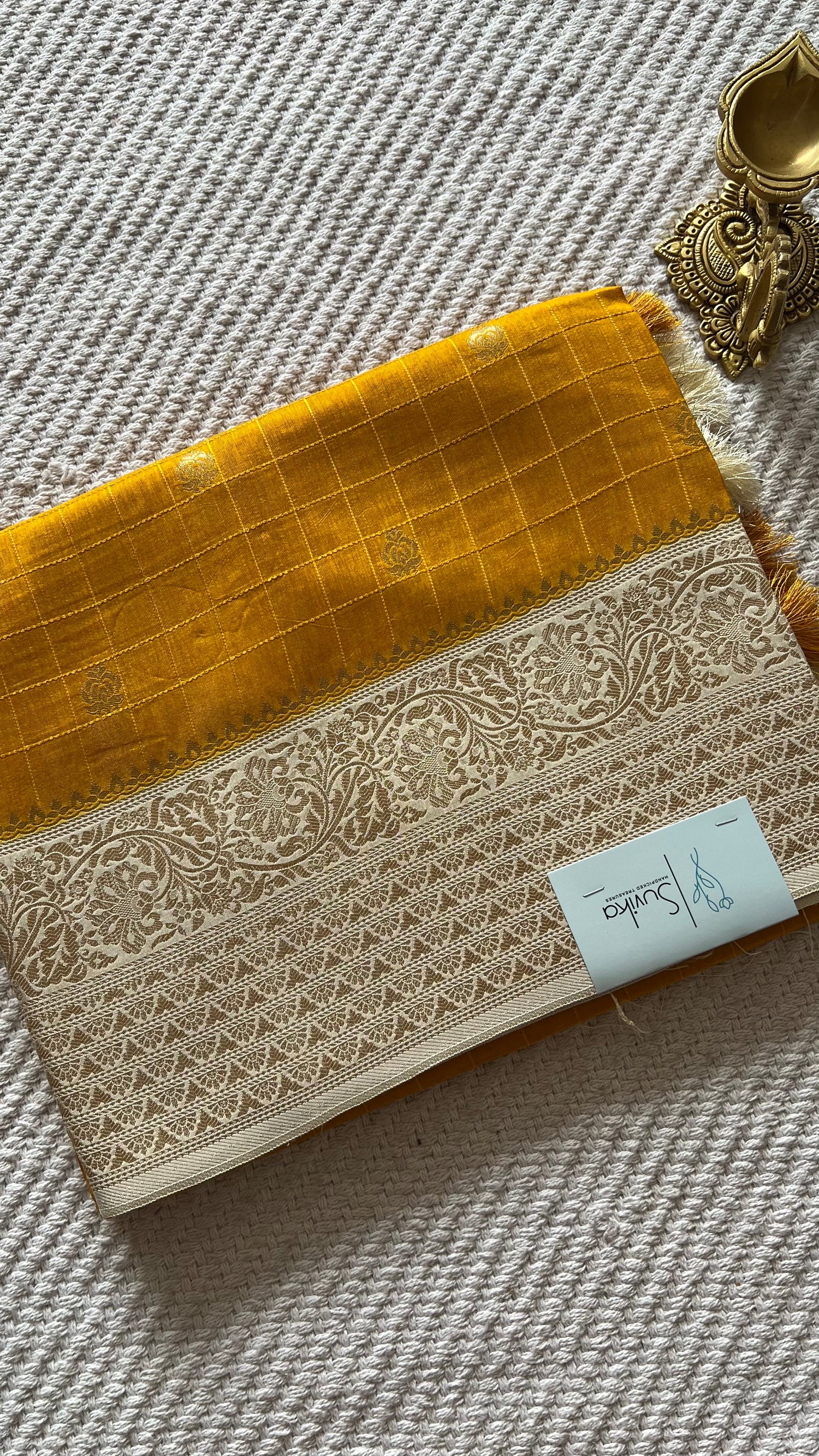 SUV4272-YELLOW
