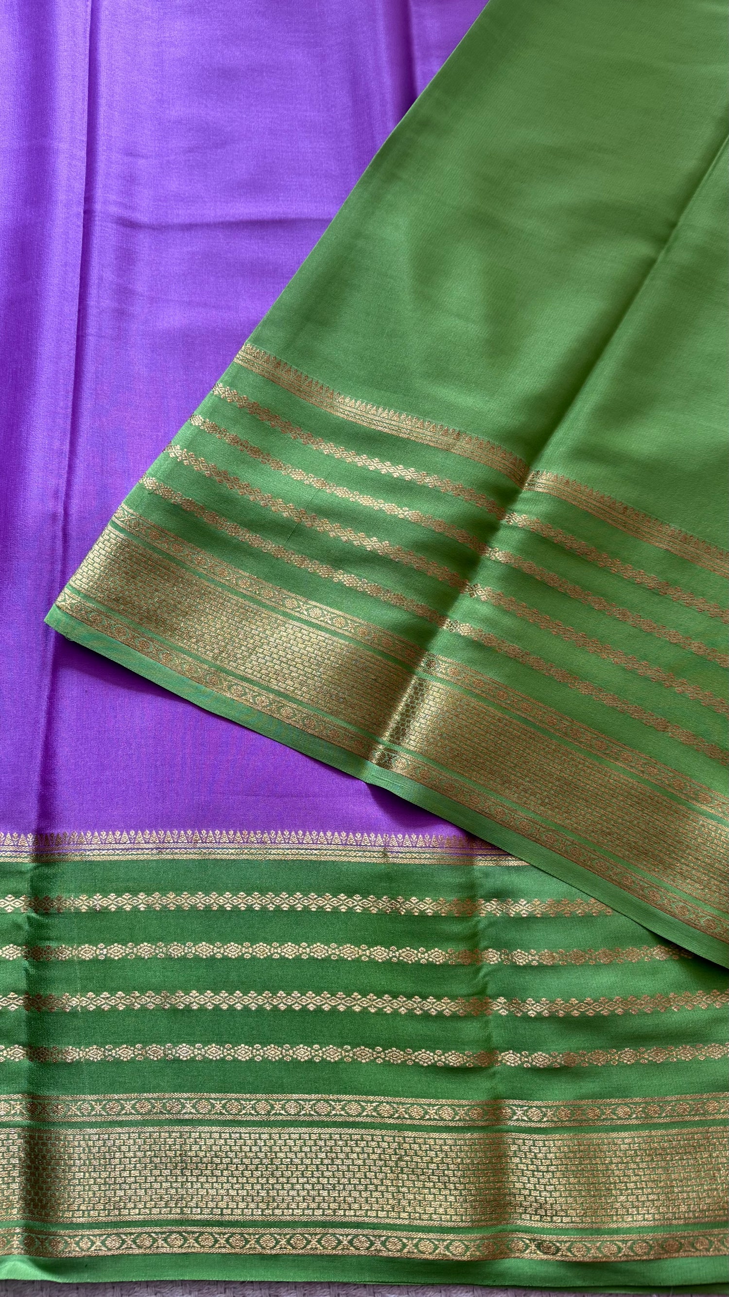 PSUV169 - LAVENDER WITH PISTA GREEN