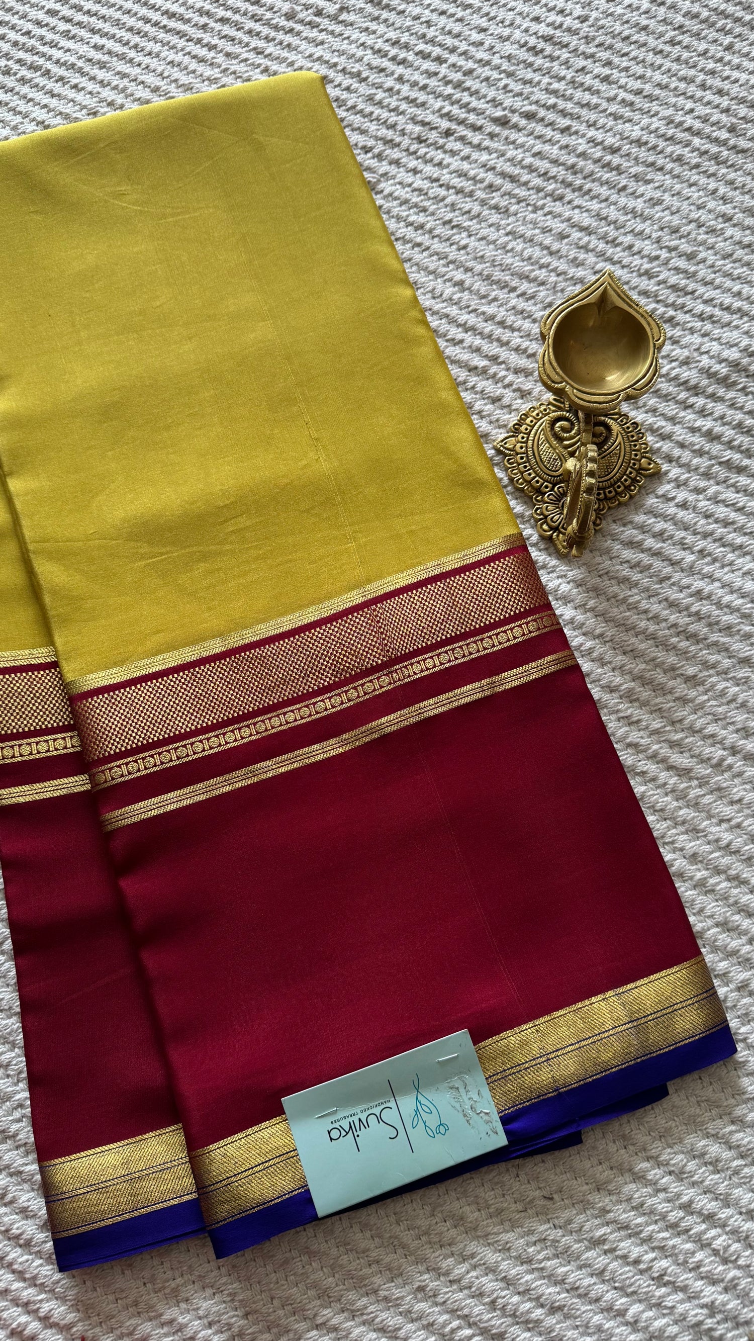SUV2767 - YELLOW WITH MAROON