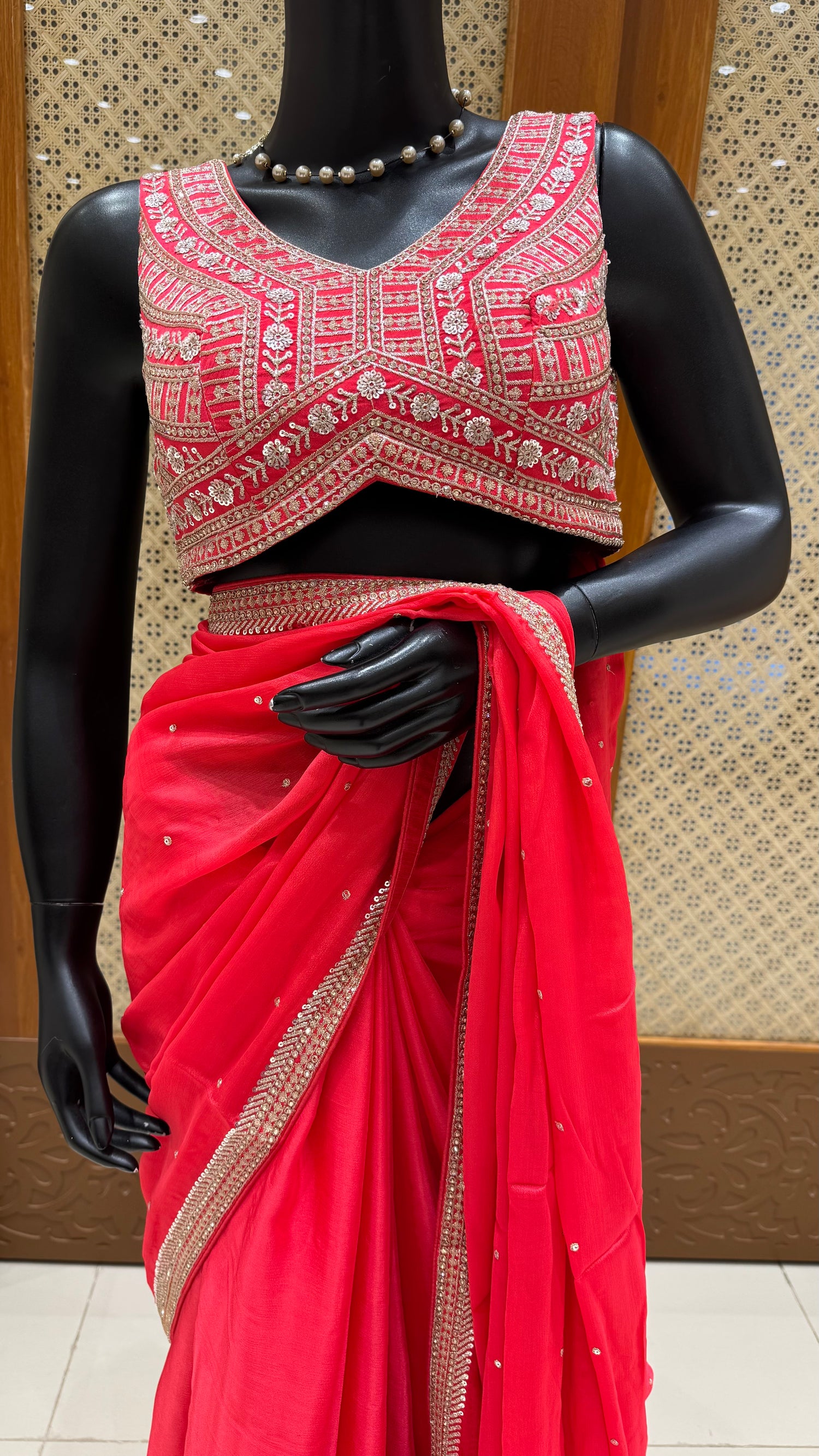 SUV4678-RED