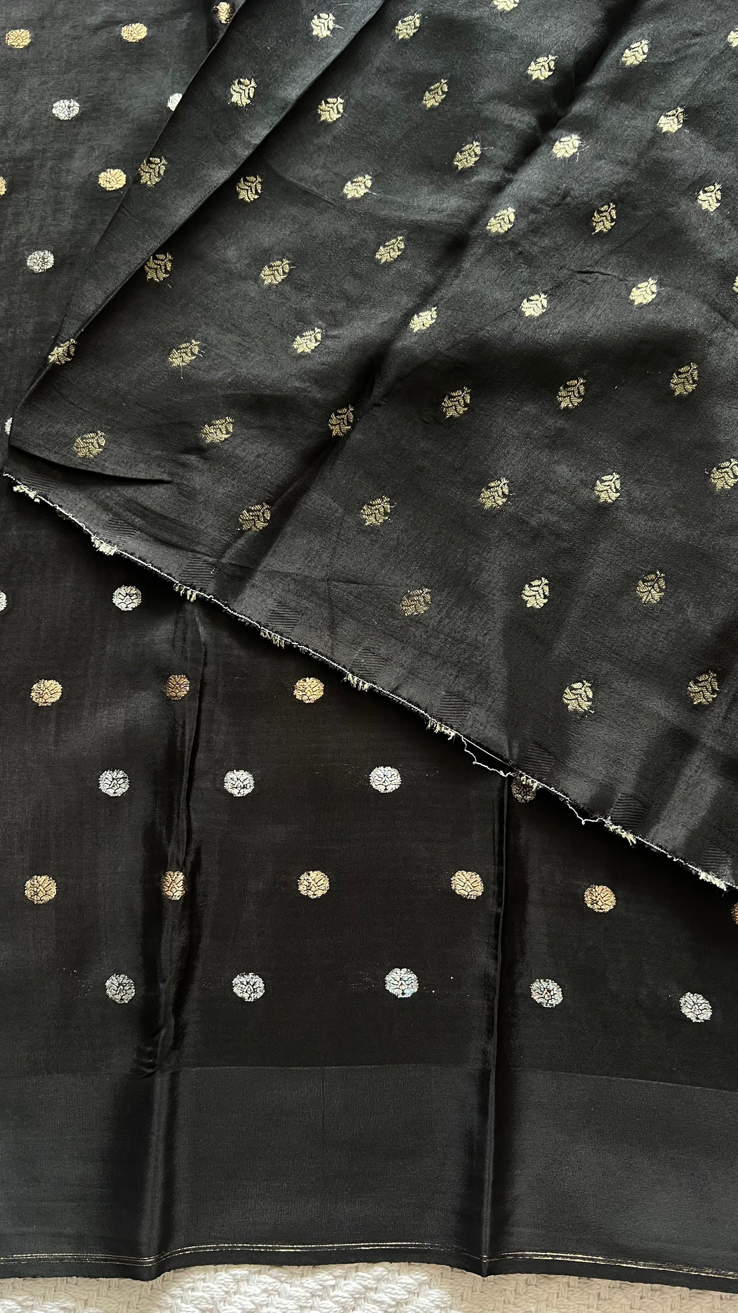 SUV4398-BLACK