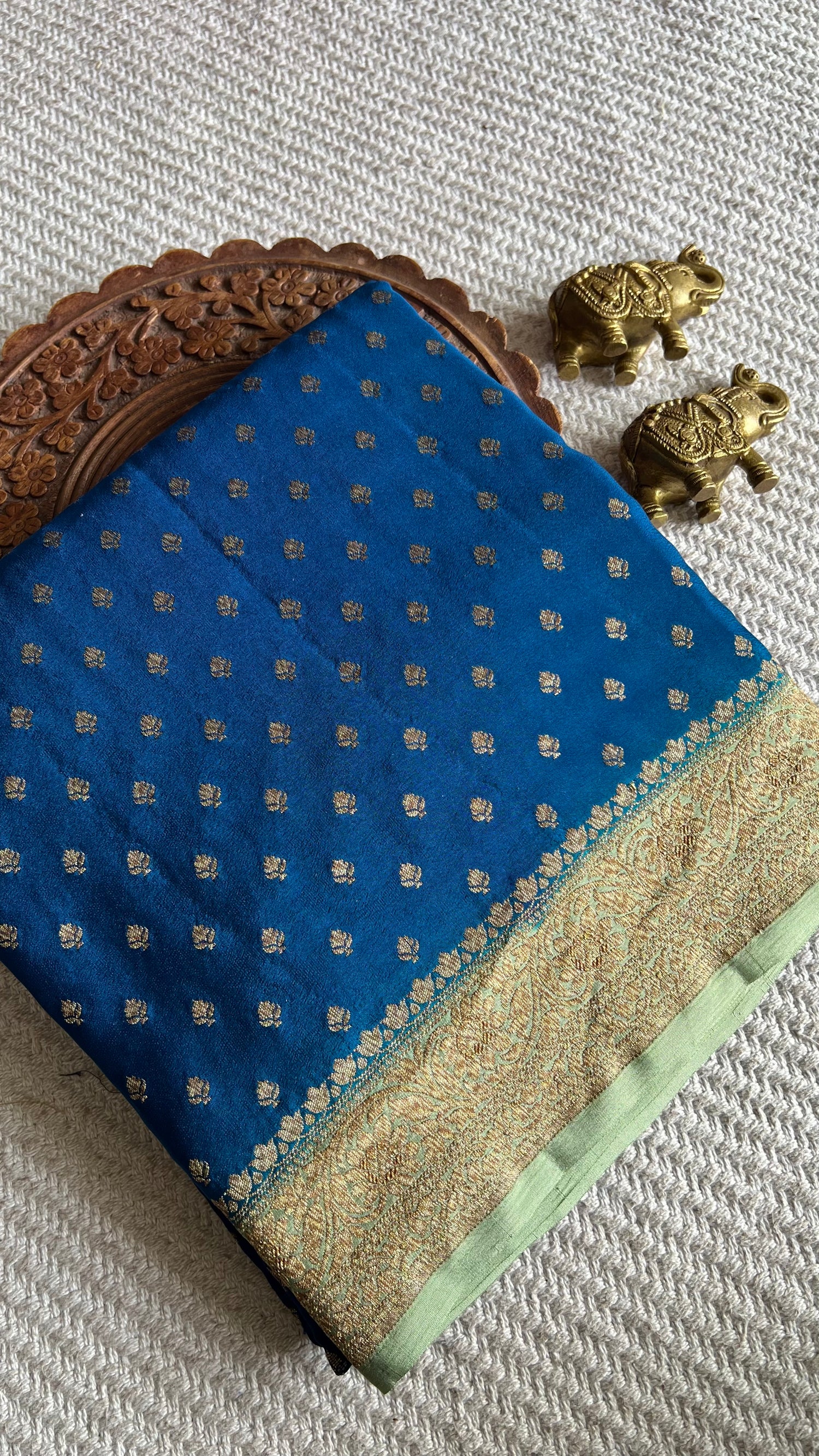 PSB44-SAPHIREBLUE WITH PISTA