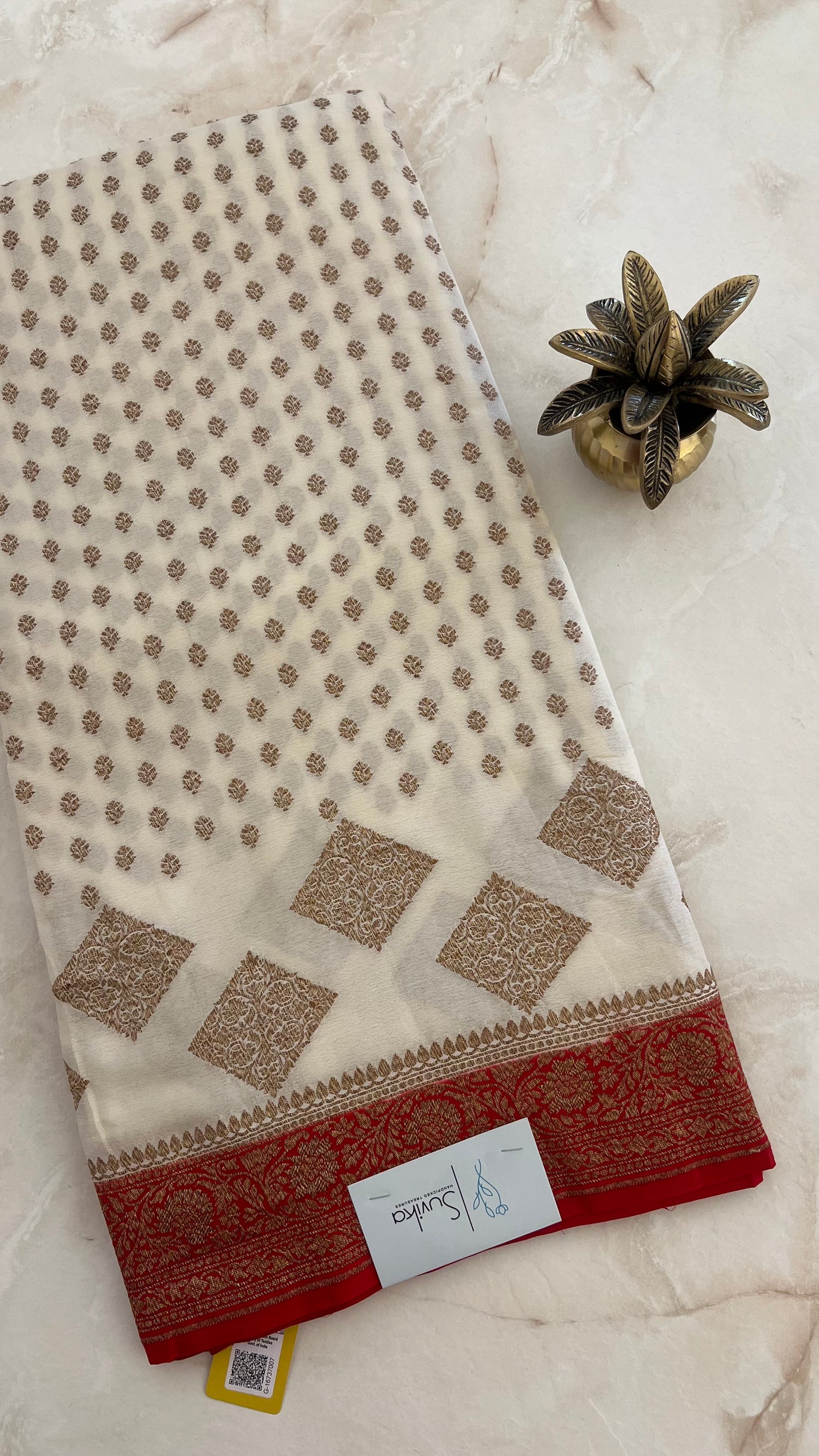 PSUV230-WHITE WITH RED PURE CREPE SILK SAREE