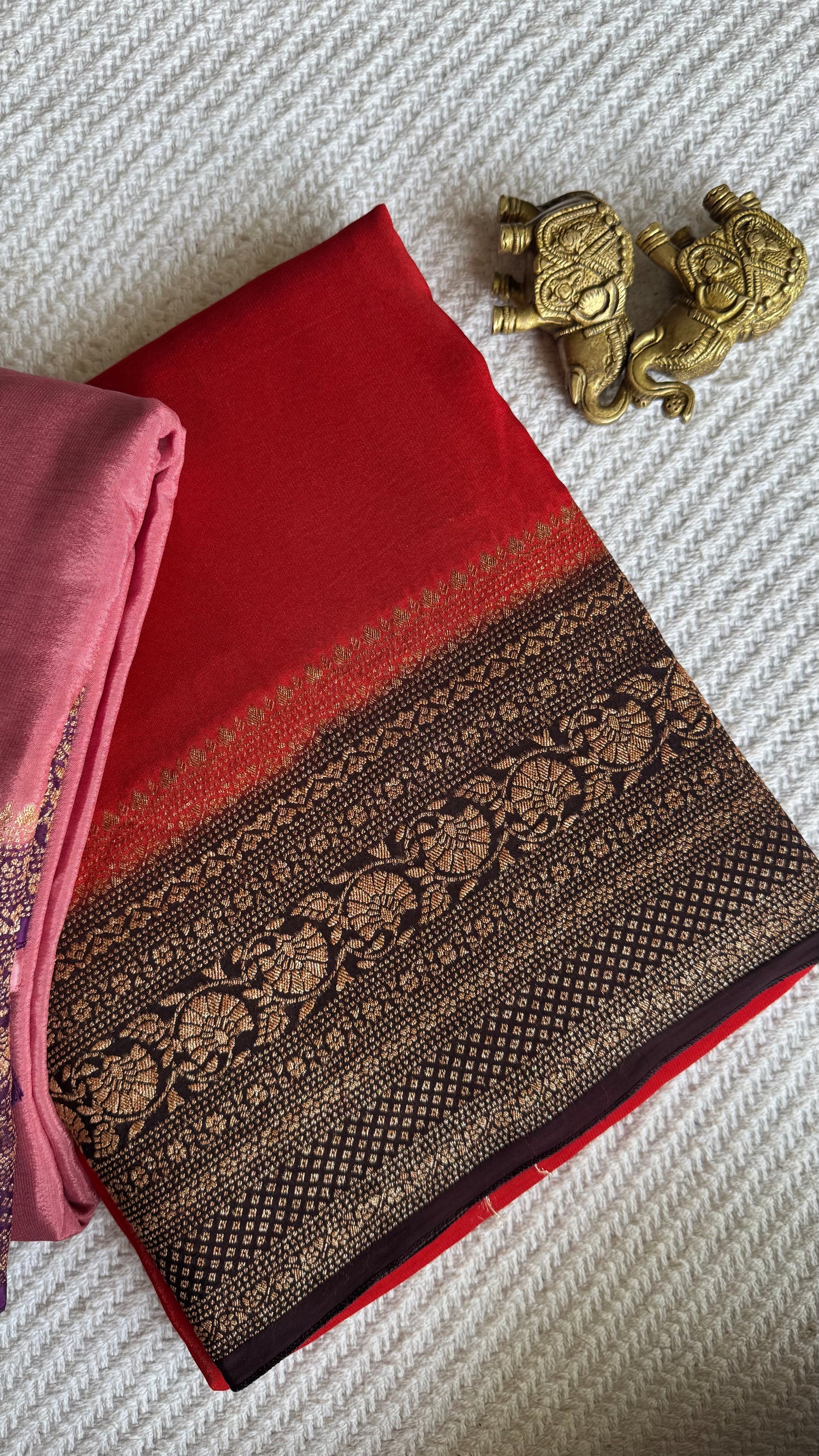 SUV4735-RED WITH COFFEEBROWN