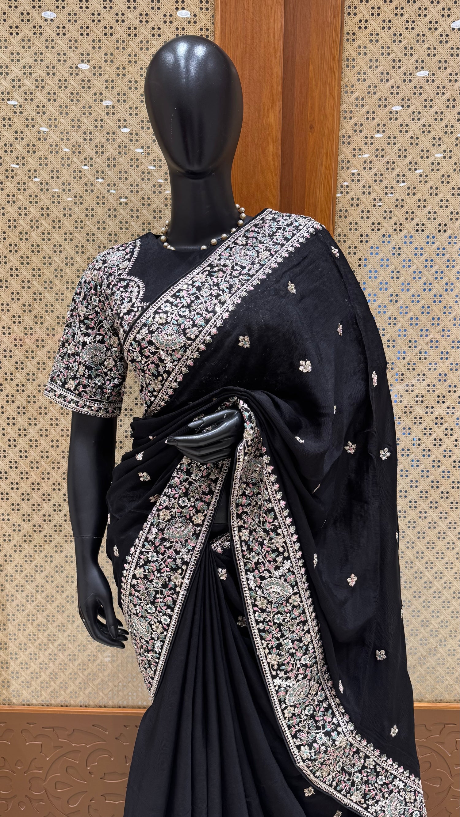 SUV4651-BLACK