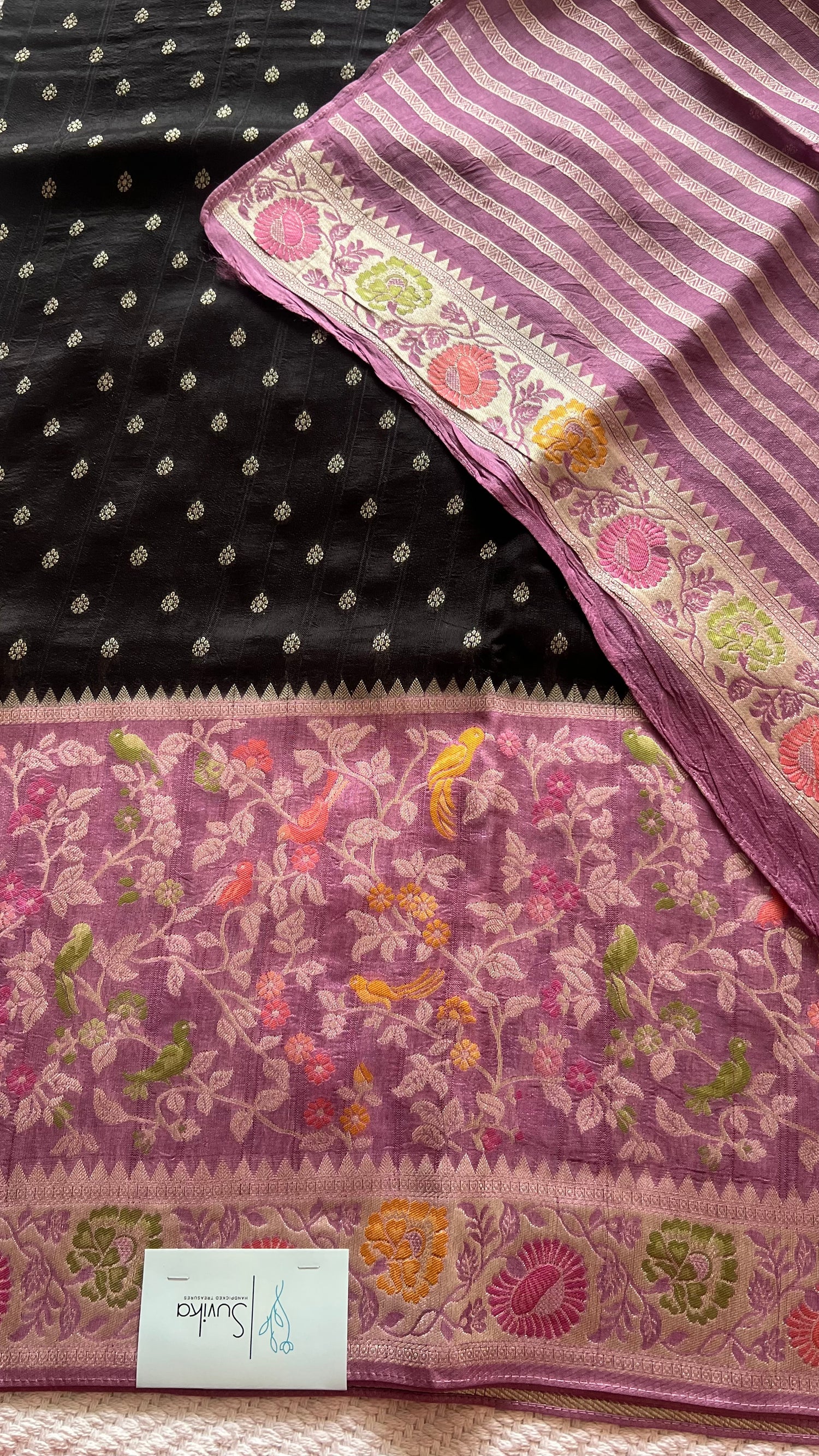 SUV4265-BLACK WITH LAVENDER