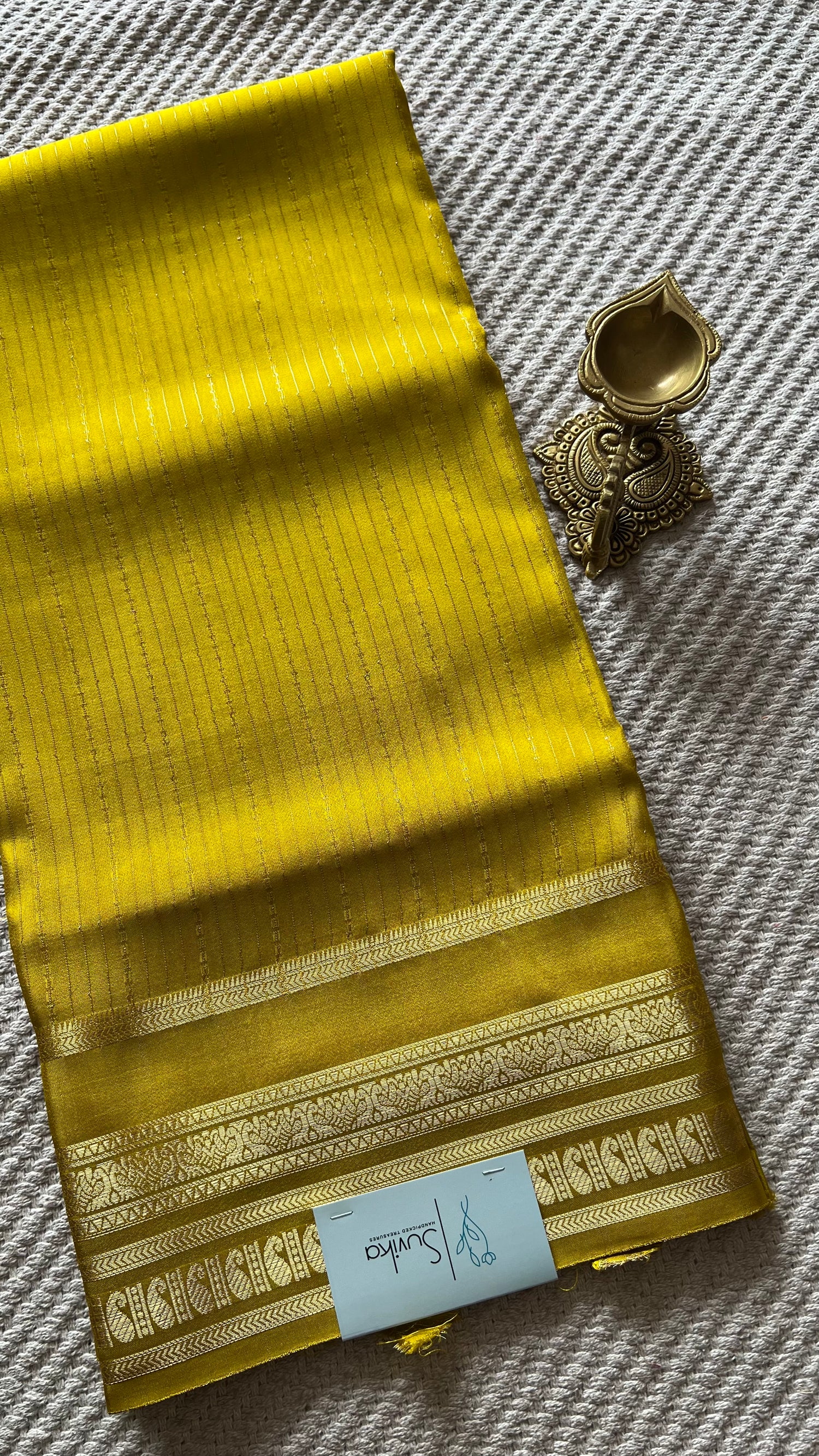 SUV5485-YELLOW