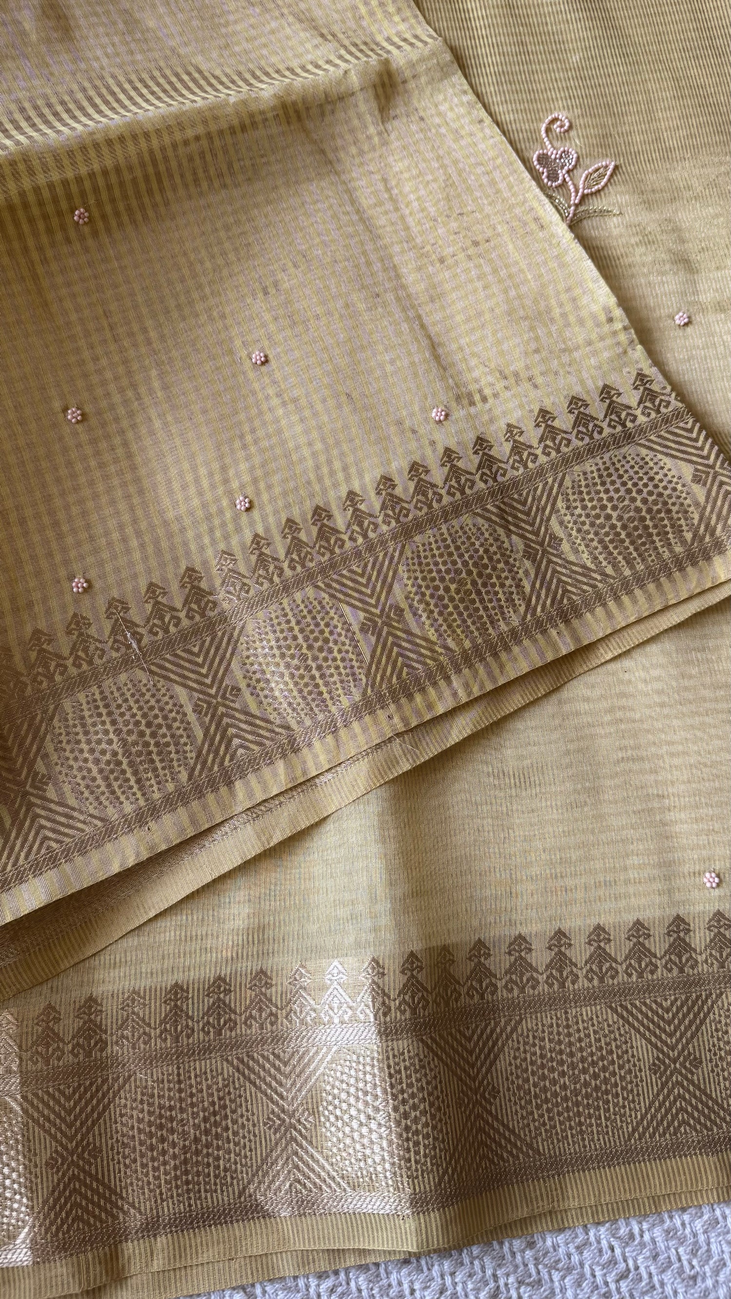 HW74 Tissue hand work 100