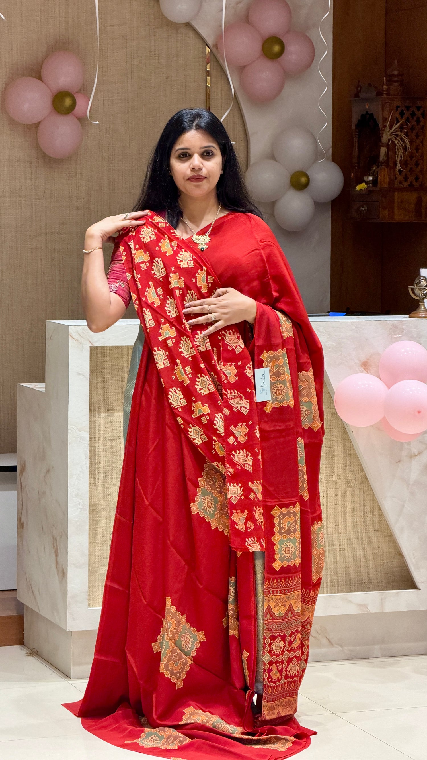 SUV4687-RED