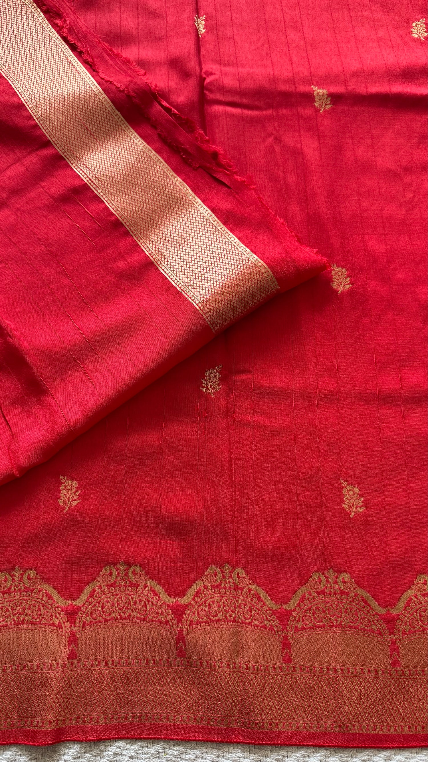 CREPE SILK SAREE SUV5646-RED