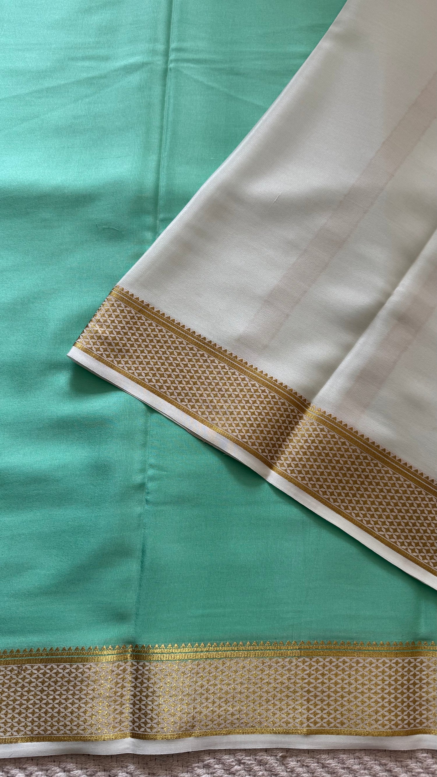PSUV274-SEAGREEN WITH OFFWHITE