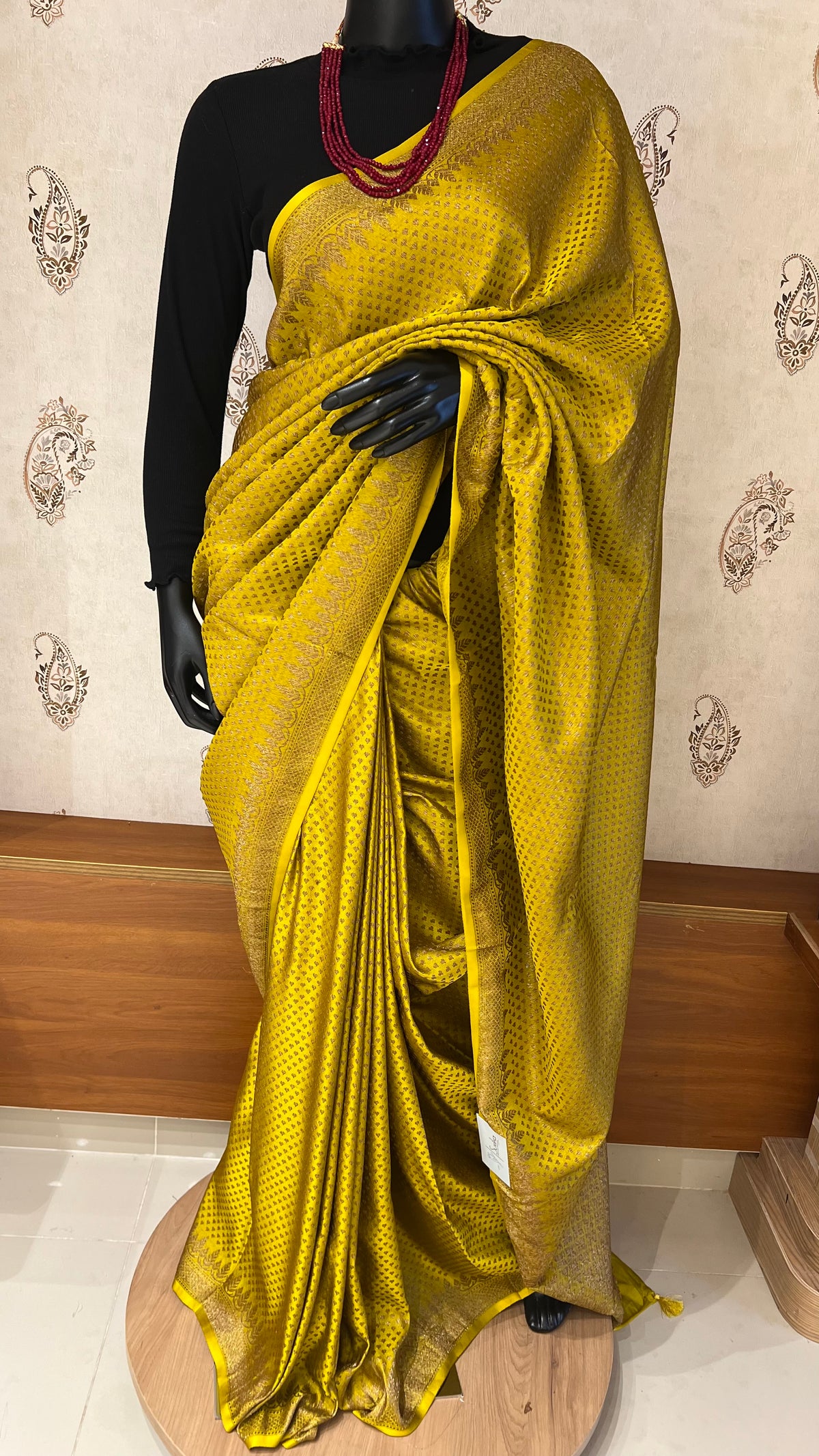 SUV3556-YELLOW