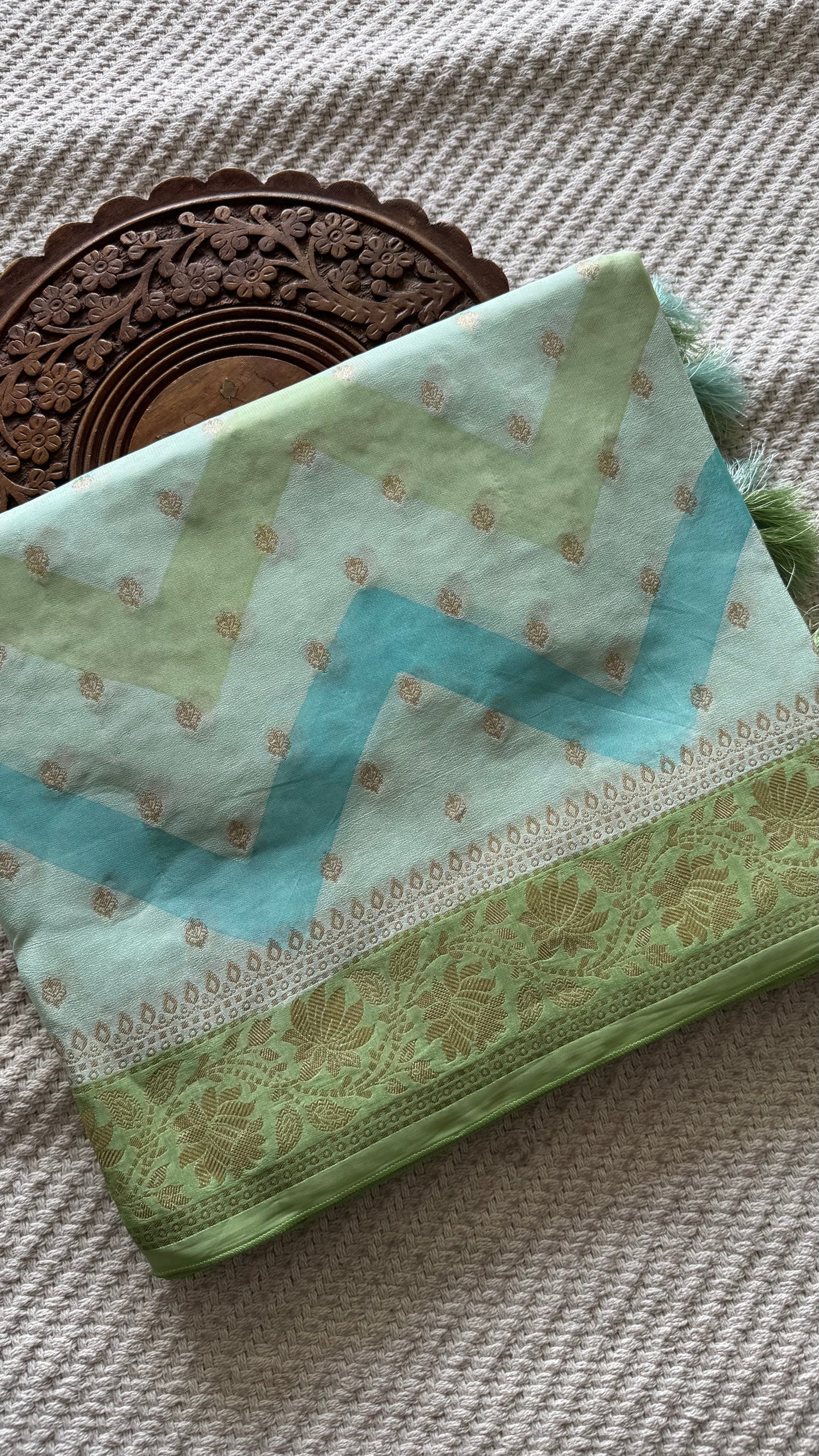 SUV4871-PISTA