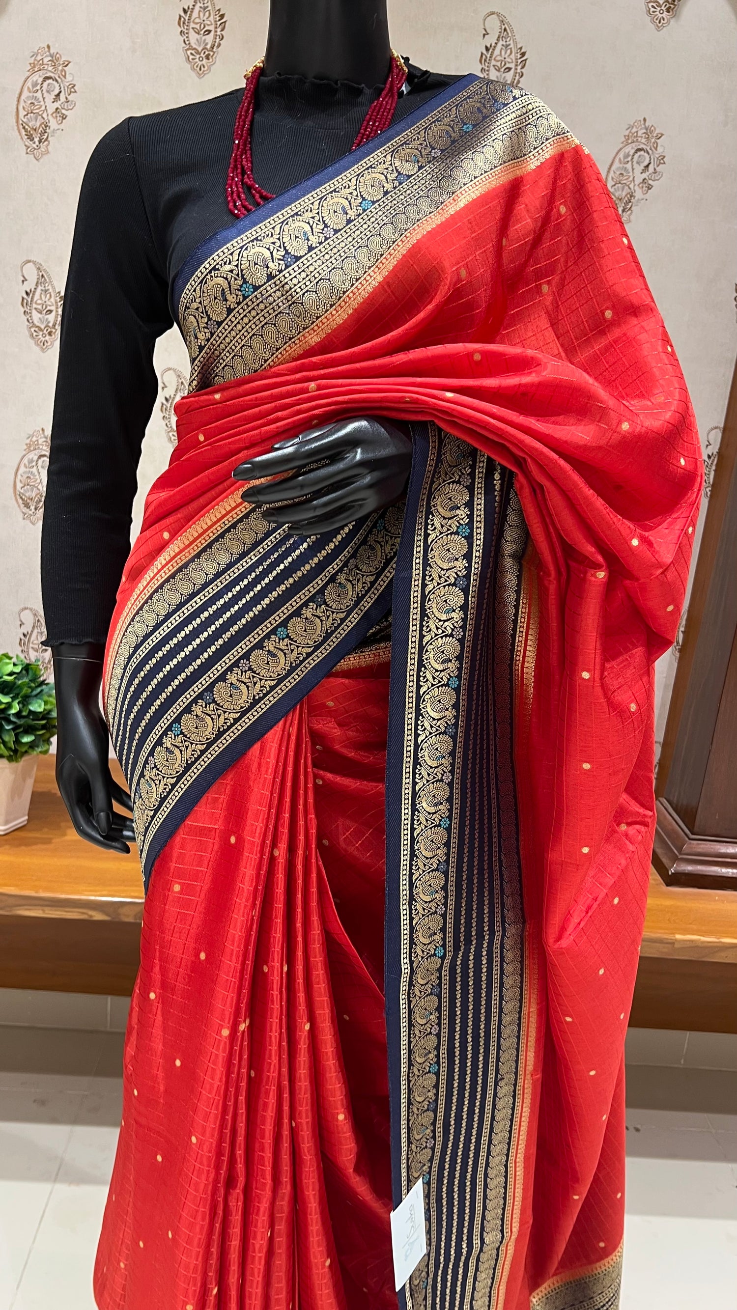 SUV4143-RED WITH BLUE