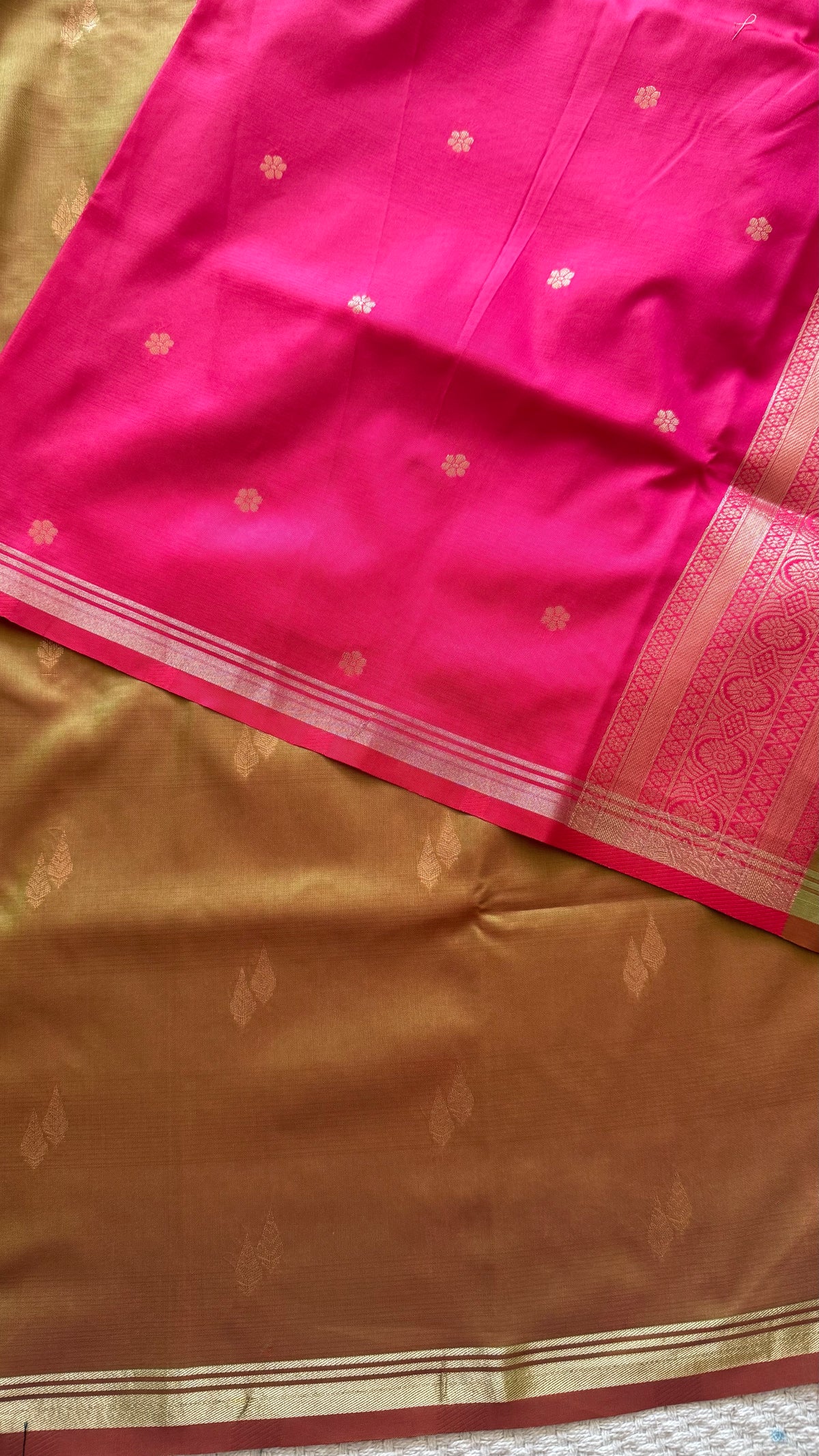 SEMI SOFT SILK SAREE SUV5923-MEHENDIGREEN