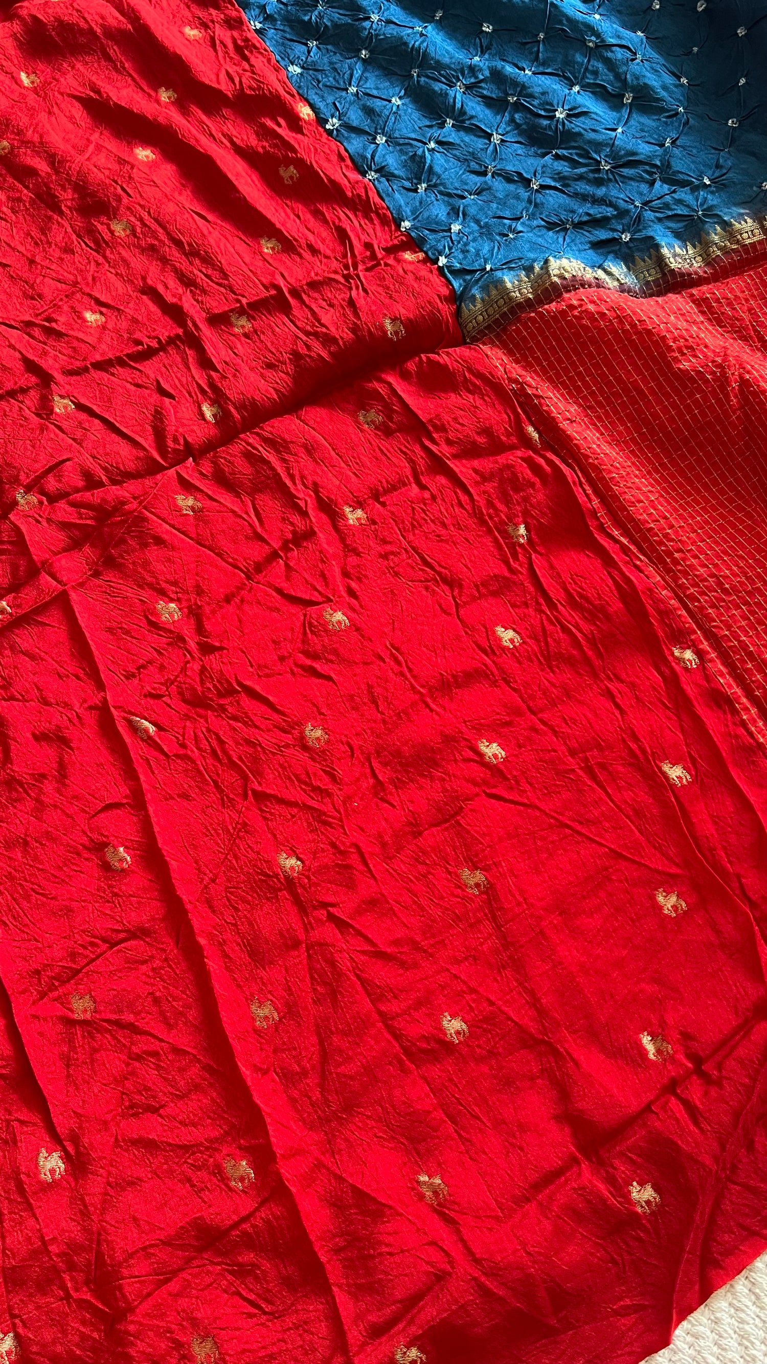 SUV5382-SAPHIREBLUE WITH RED