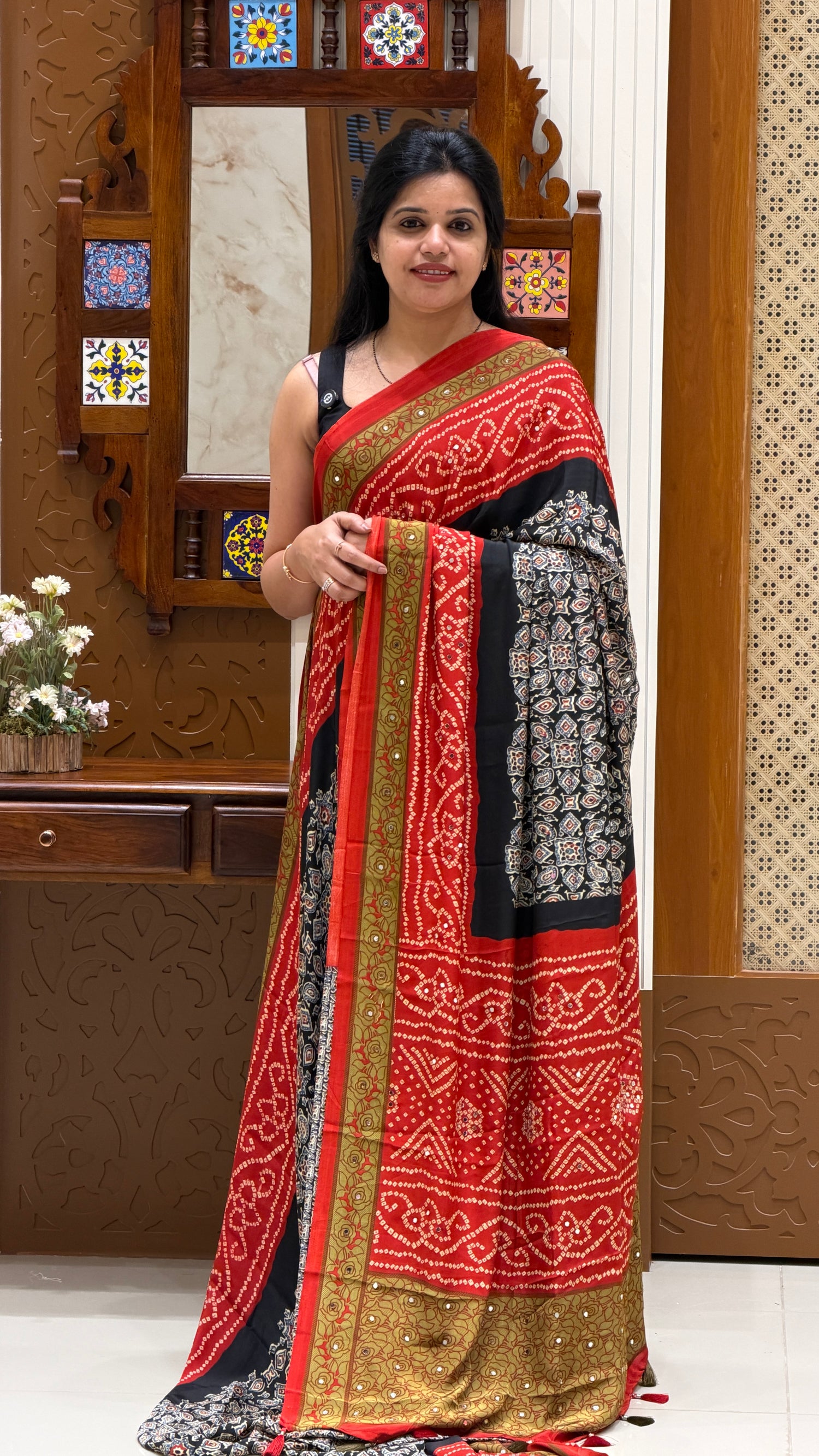 SUV4498-BLACK WITH RED (dispatch time 2 weeks)