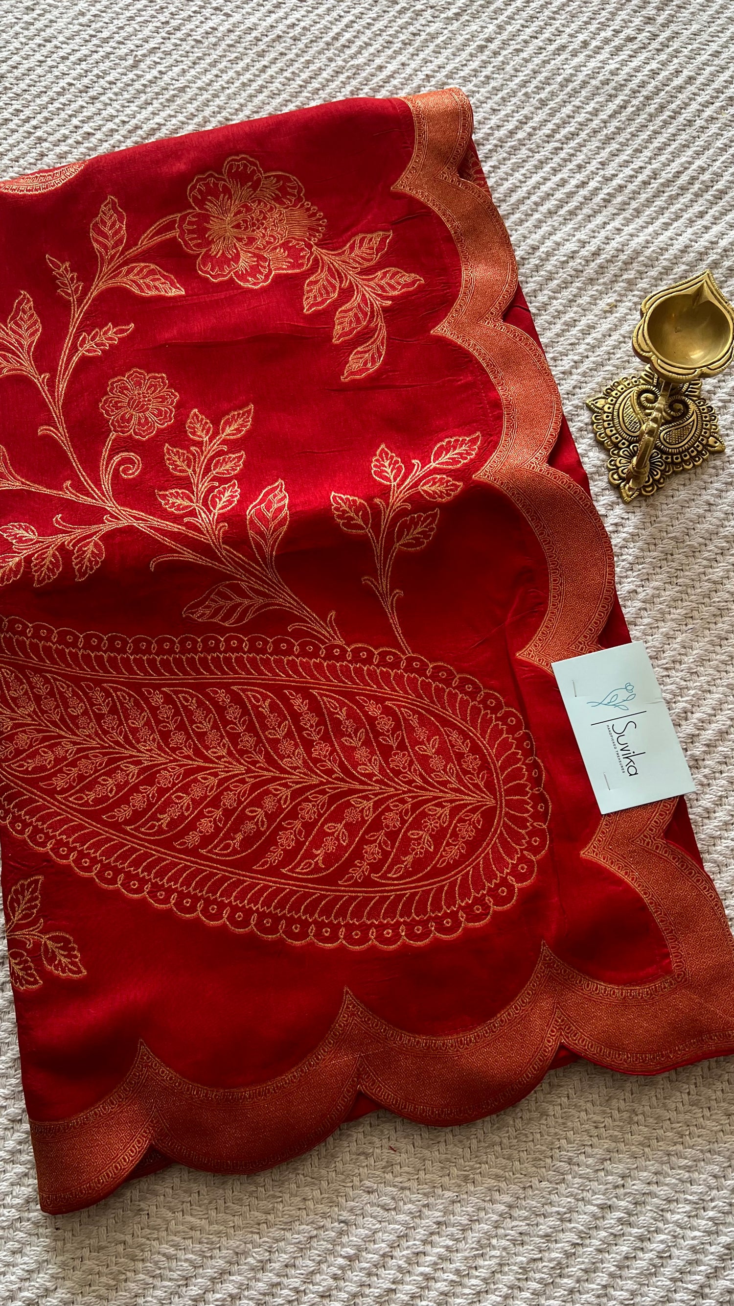 SUV4562-RED