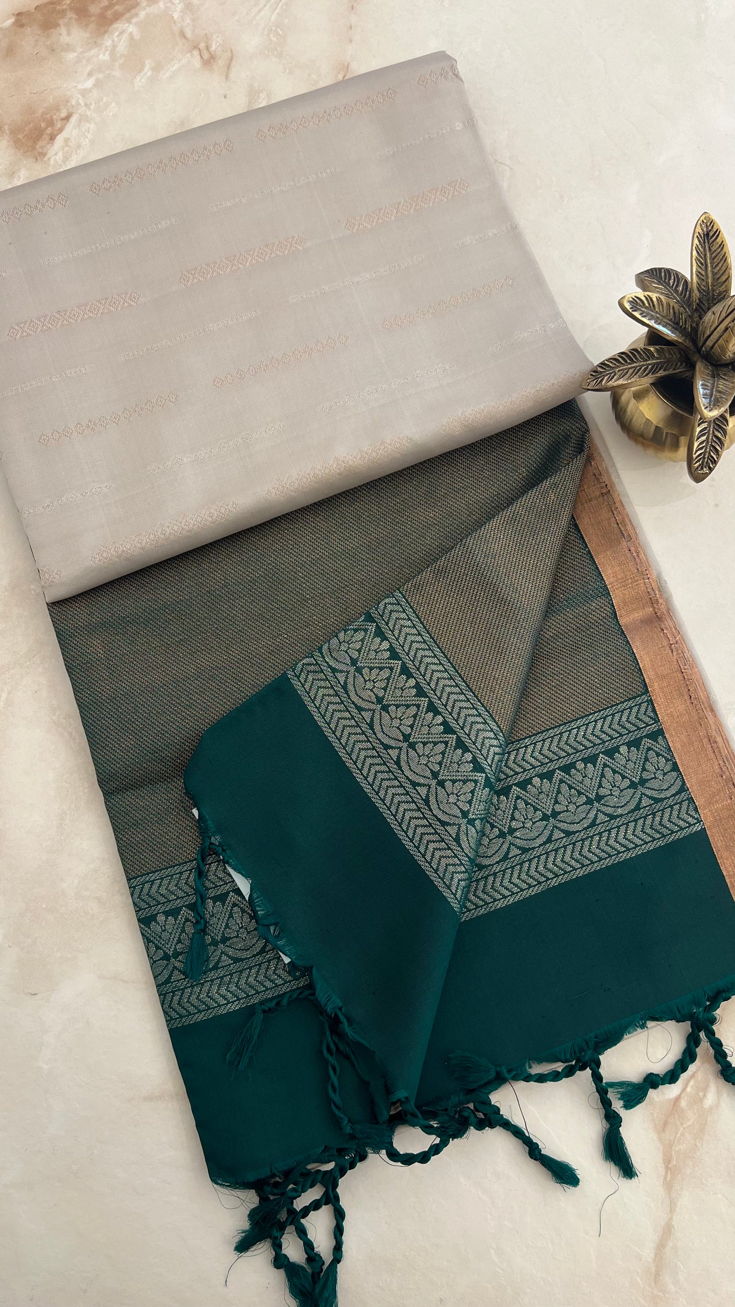 SUV2792 - GREY WITH BOTTLEGREEN PURE SOFT SILK SAREE