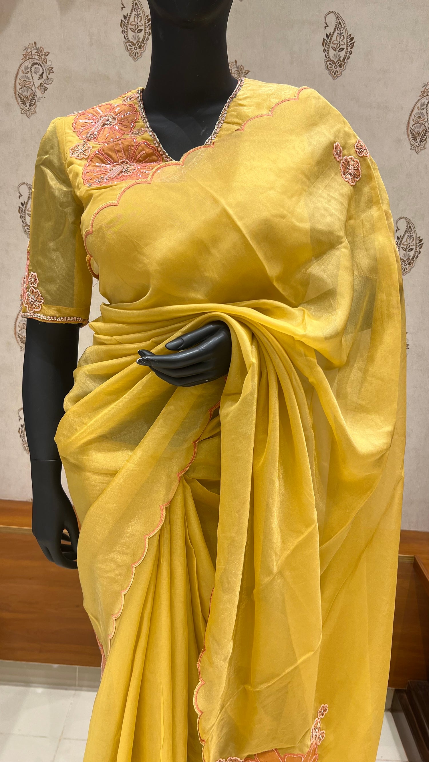 SUV4623-YELLOW