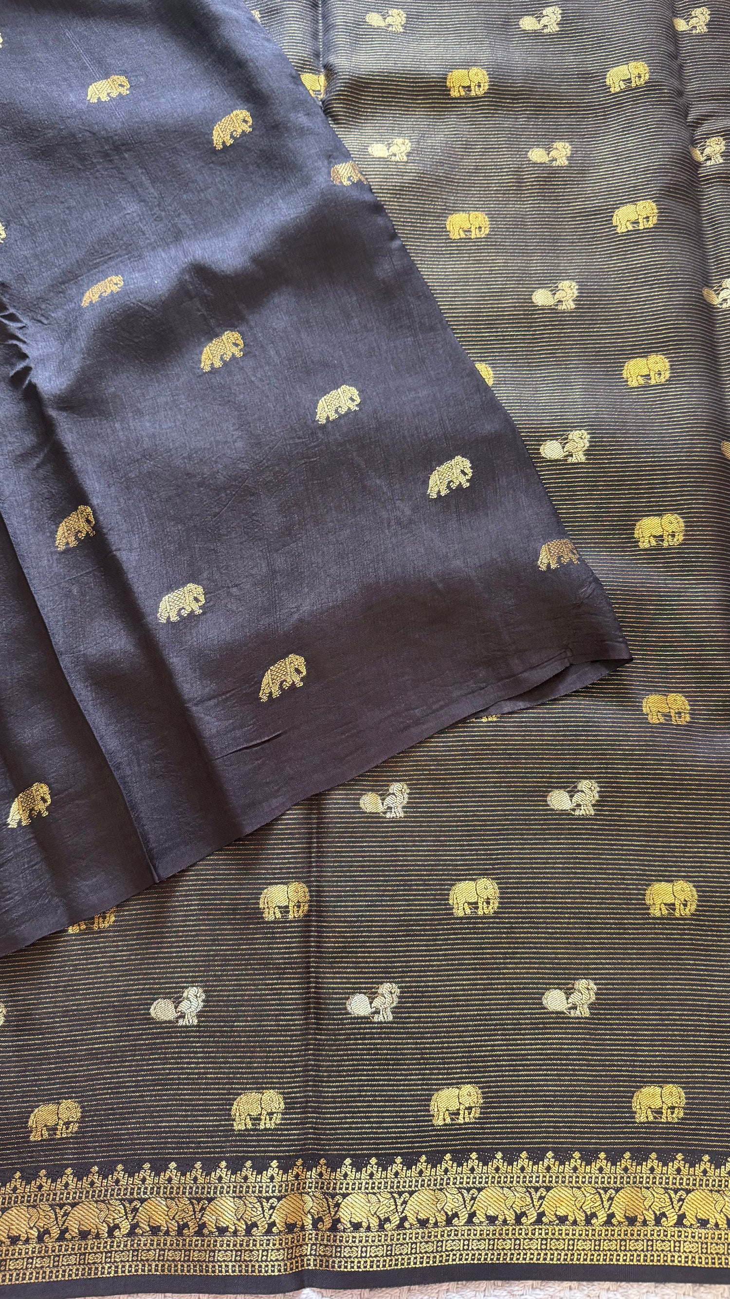 DOLA CREPE SAREE SUV5628-BLACK