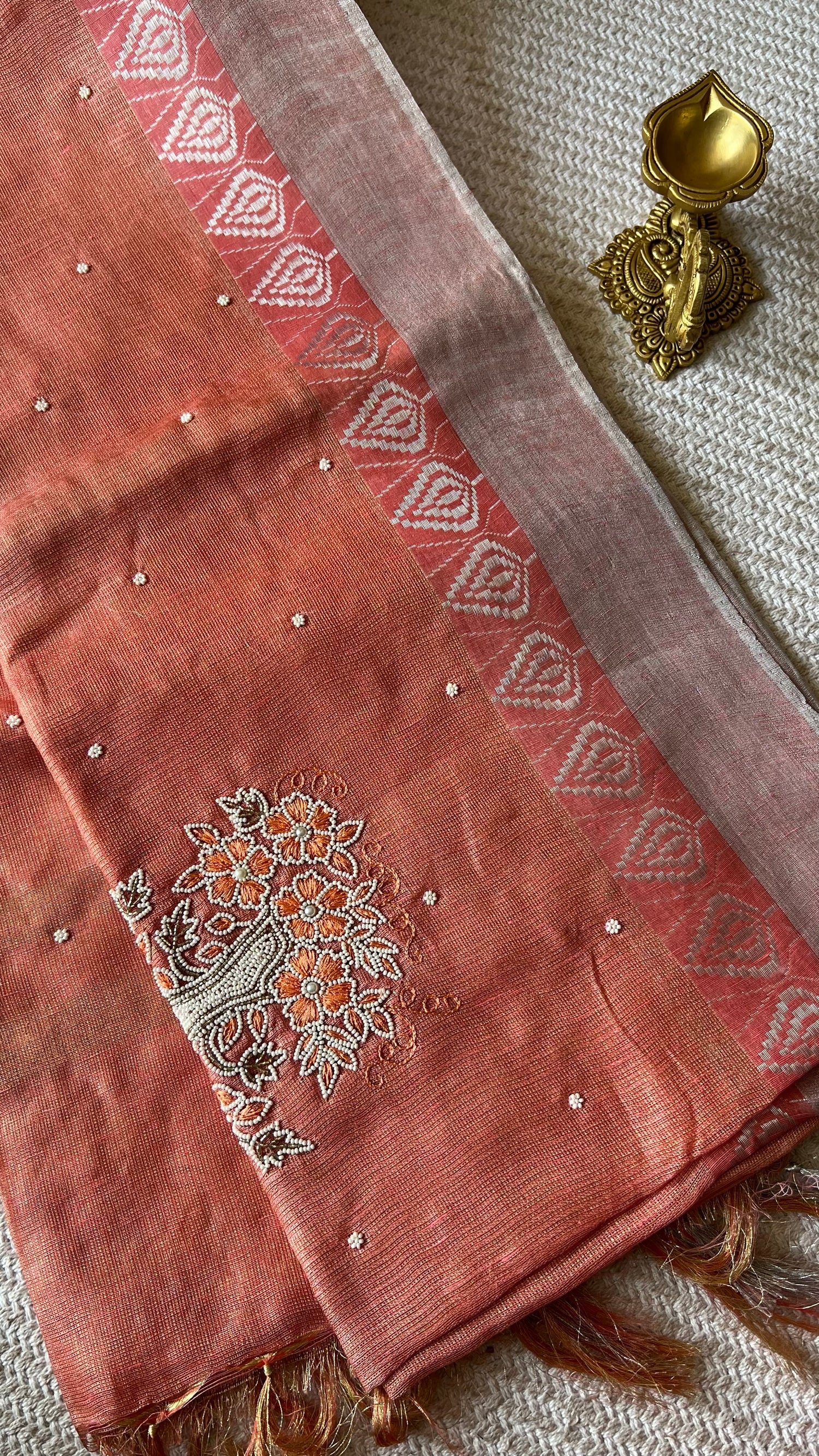 HW94 Tissue hand work 100